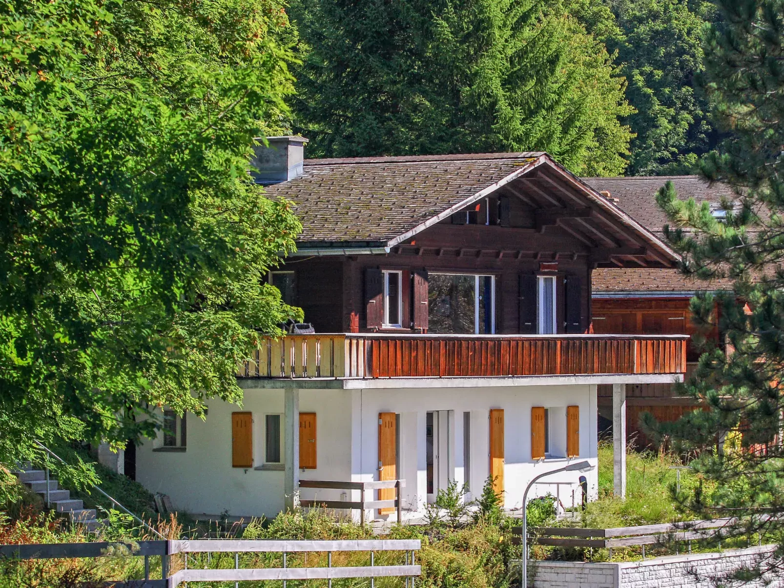 Chalet Holzwurm-Draußen