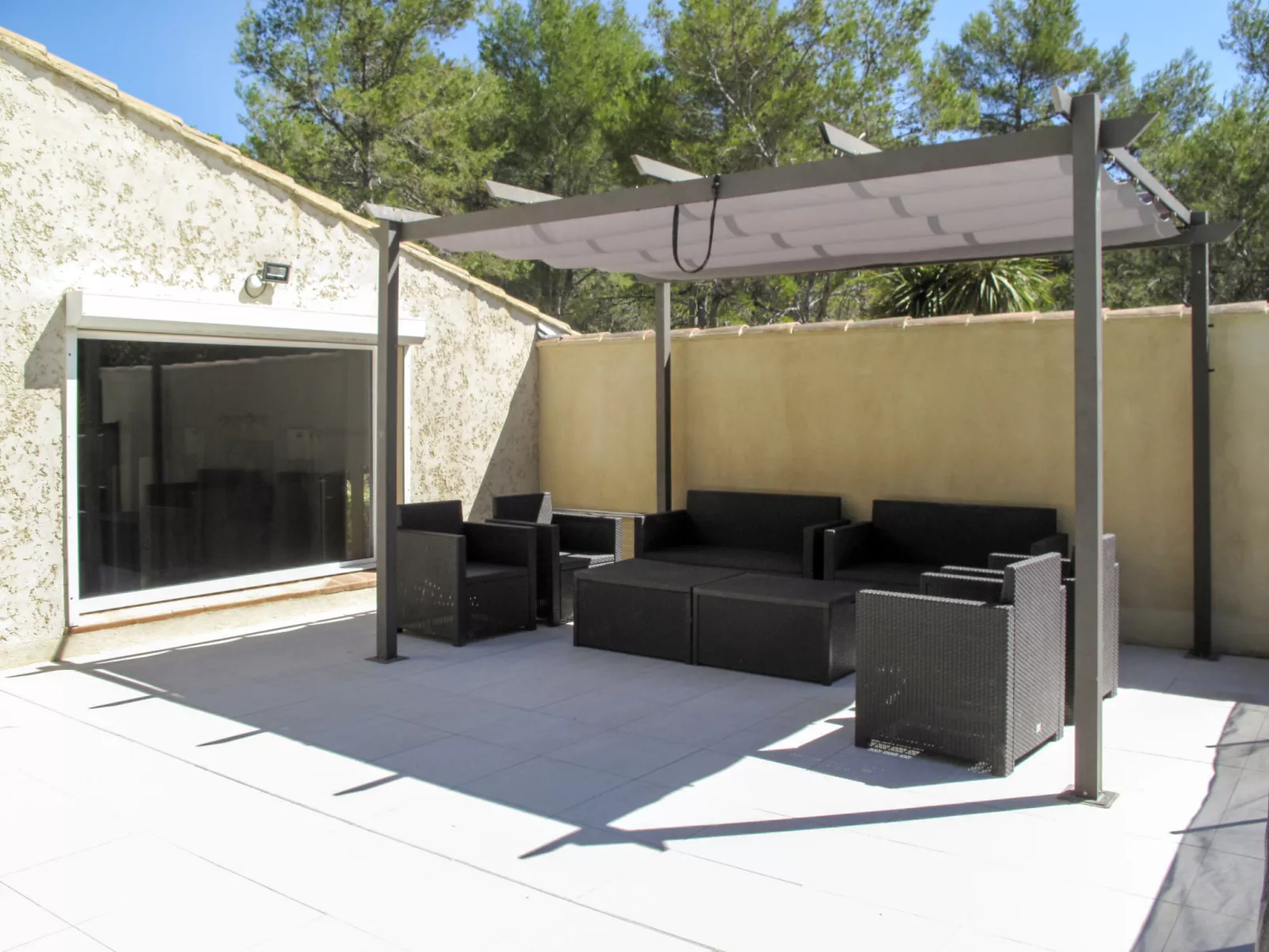 Cros de Gourdin-Outside