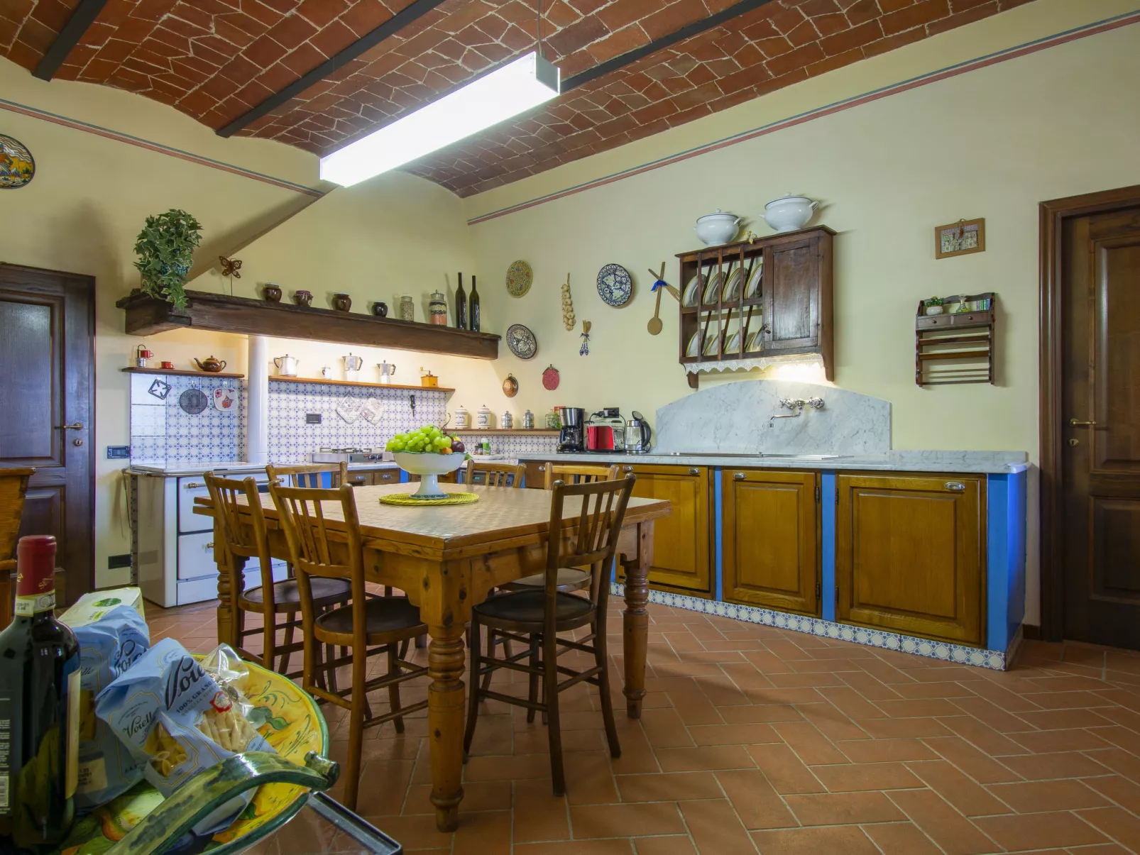 Casa Bensa-Inside