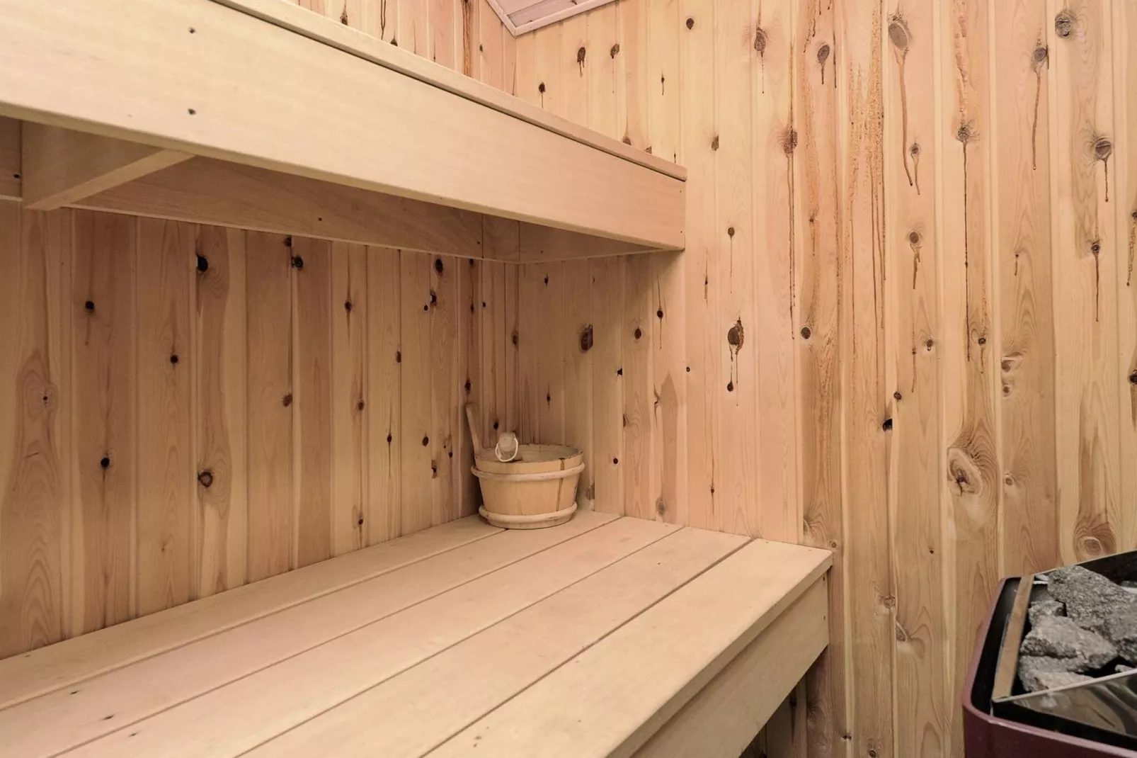 10 person holiday home in Fårvang-By Traum-Sauna