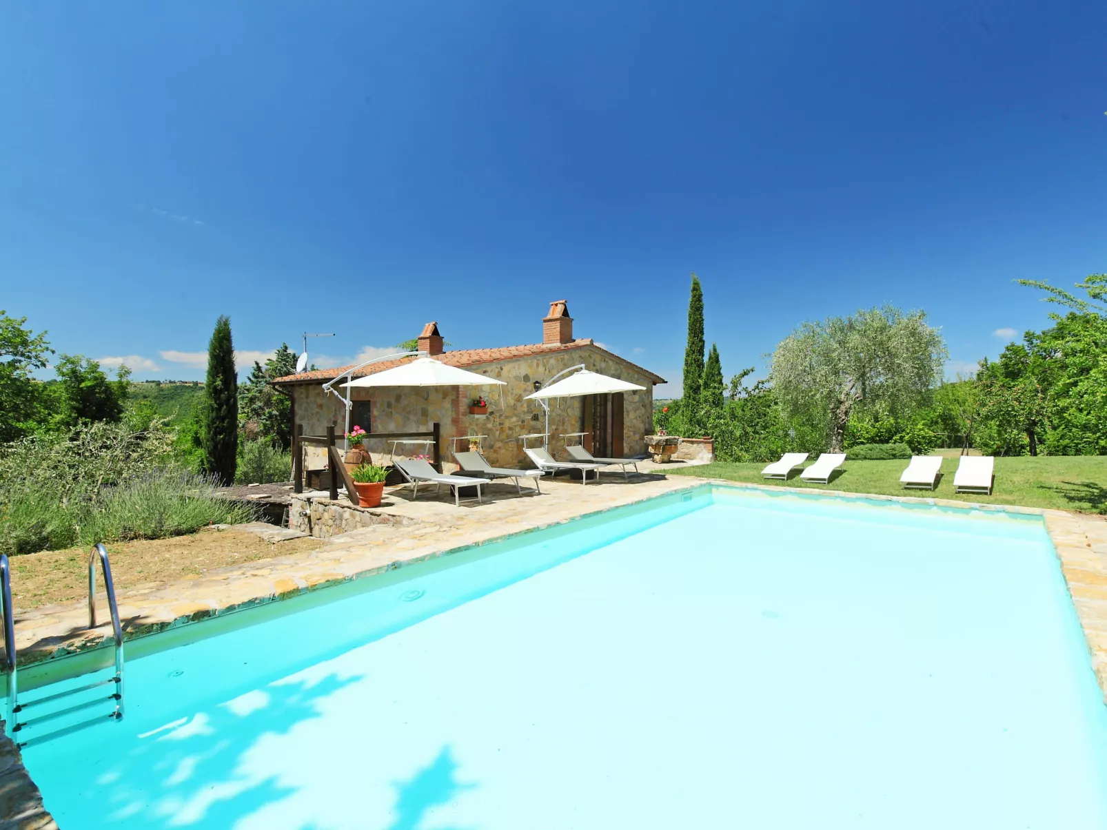 Casale Verciano-Outside