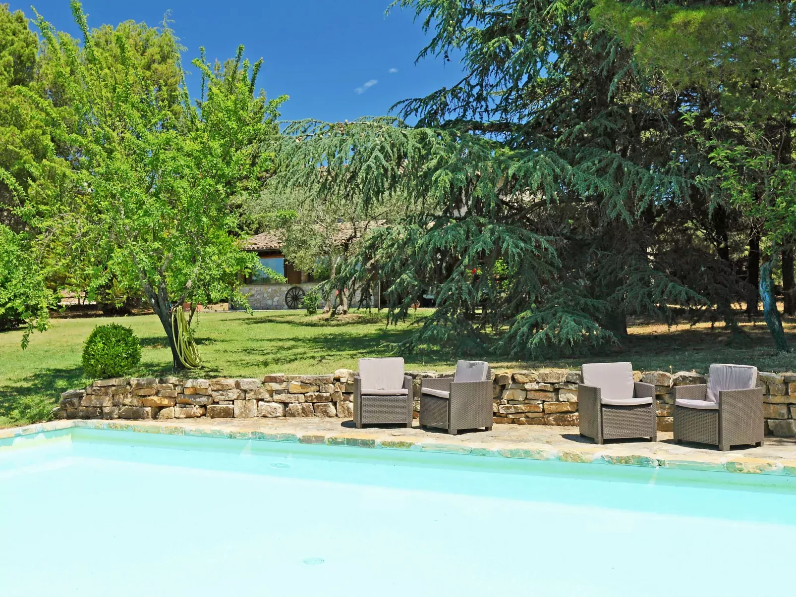 Casale Verciano-Outside