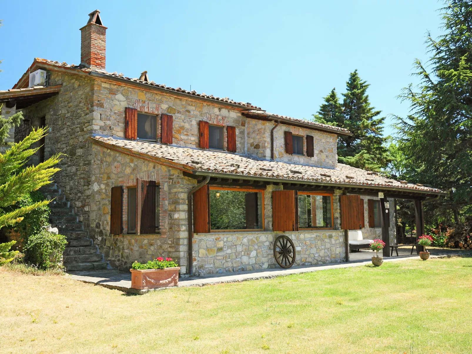 Casale Verciano-Outside