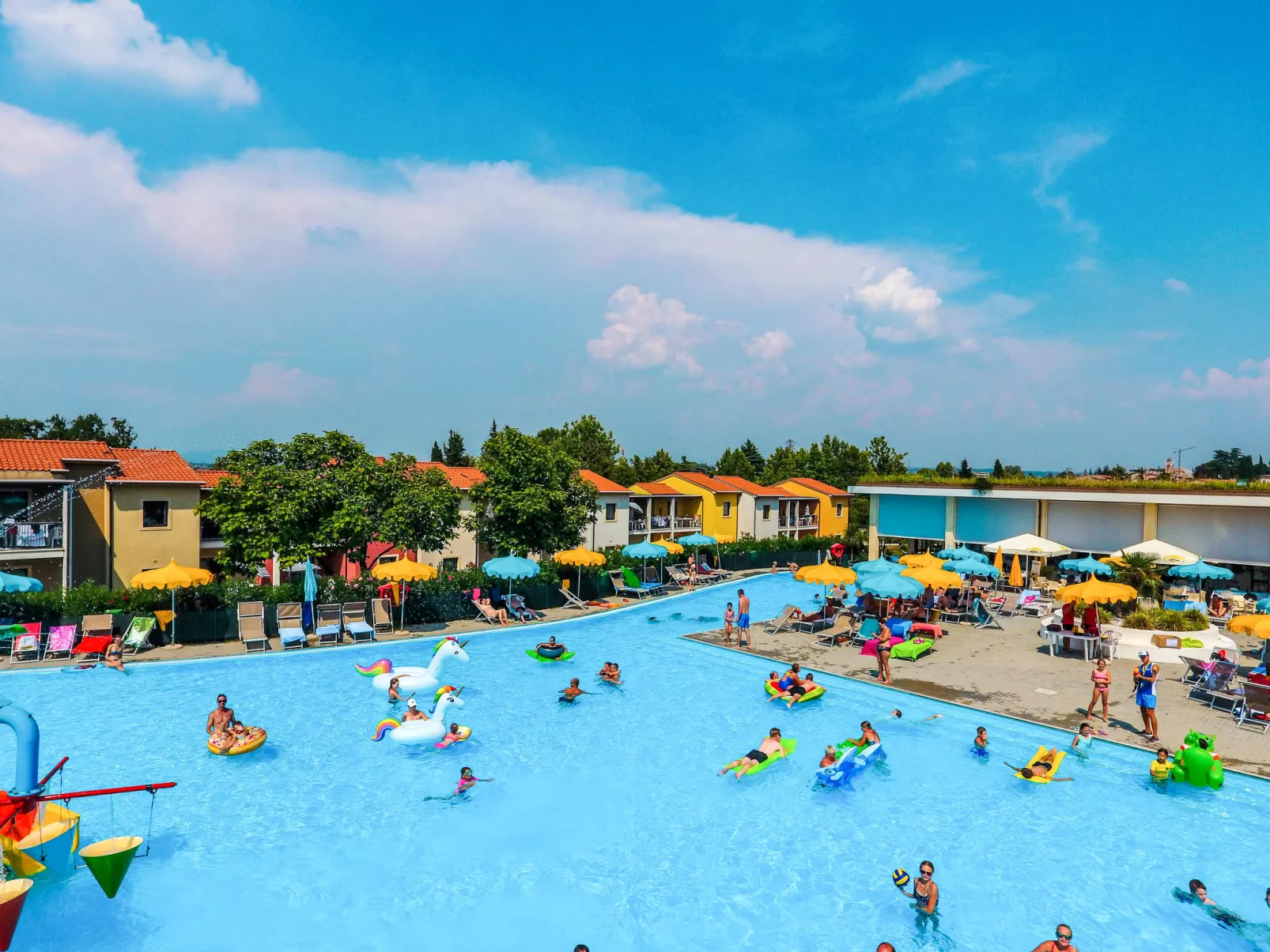 Belvedere Village-Dehors