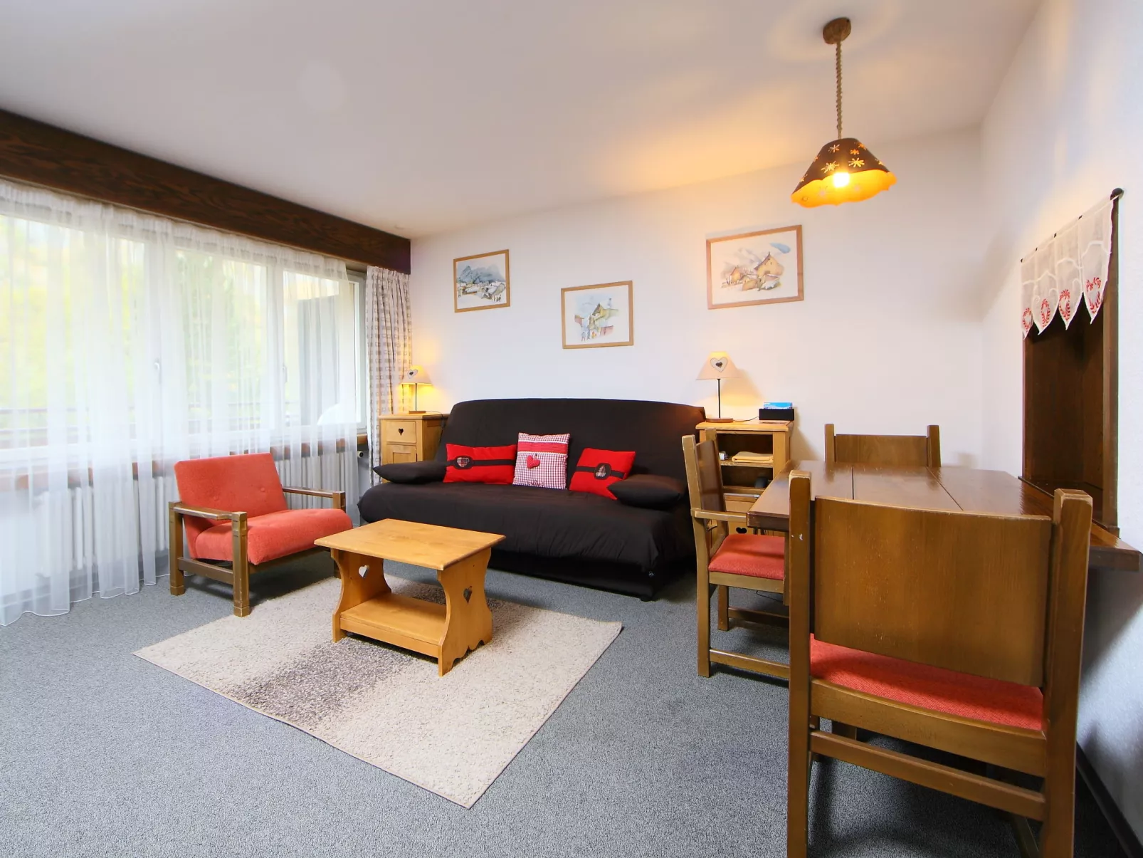 Ringstrasse Apt 115 - Inside