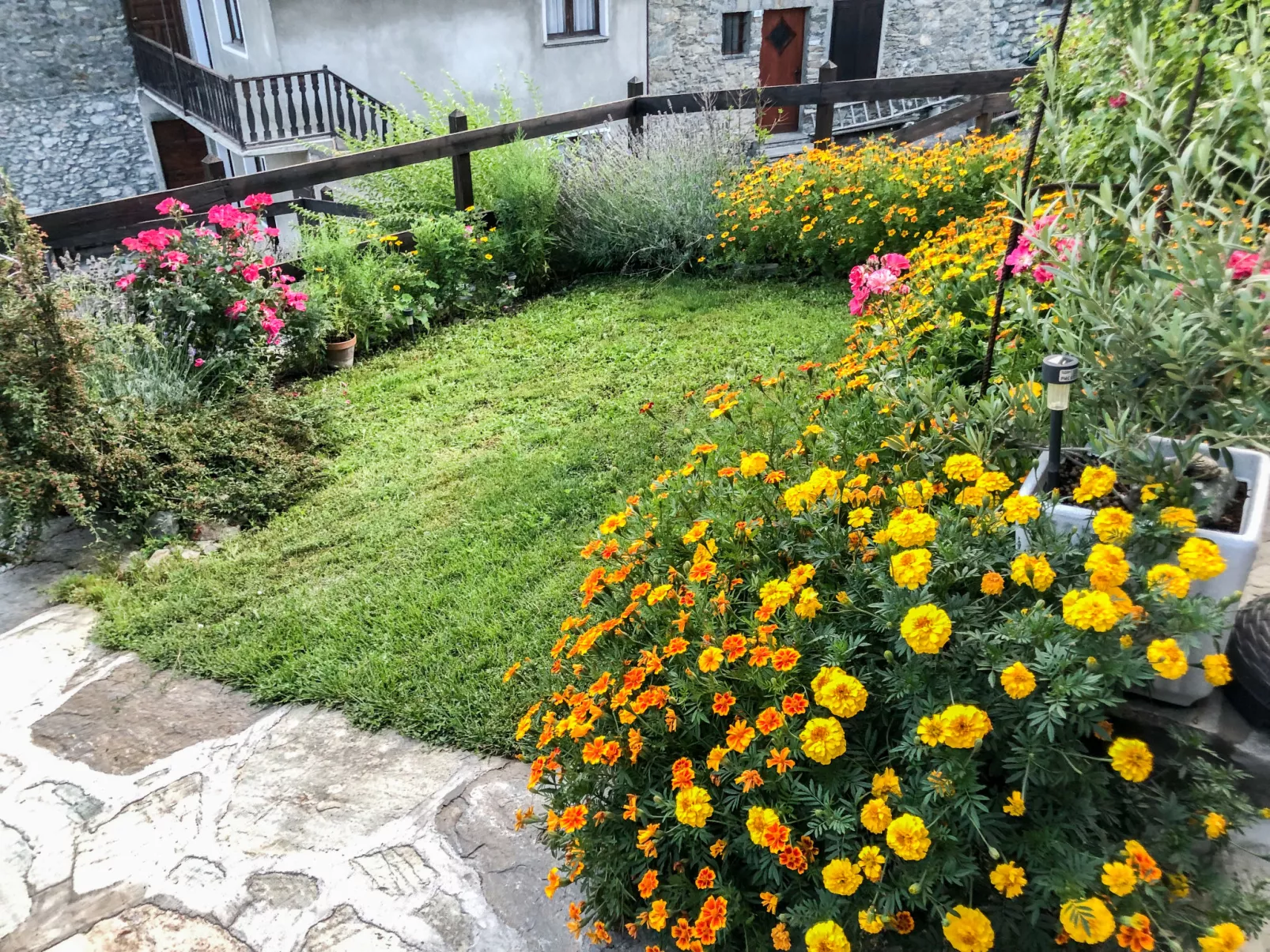 Maison Chez Nous-Outside