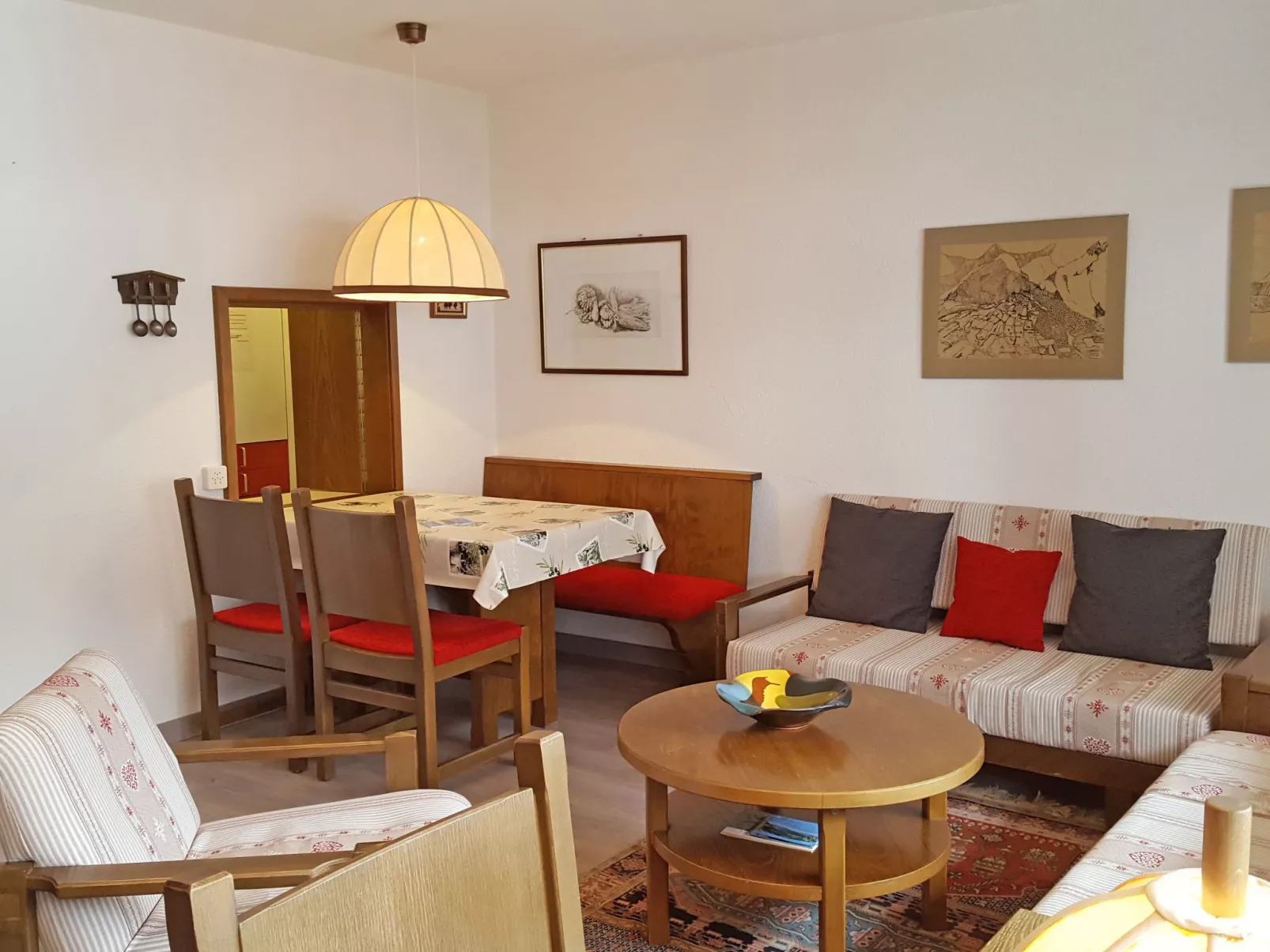 Ringstrasse Apt 122-Inside