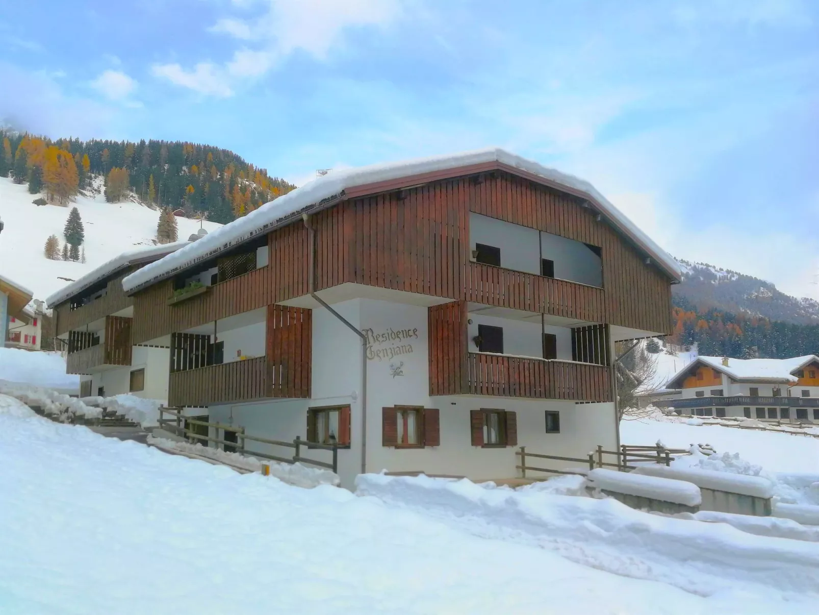 Apt 1-Draußen
