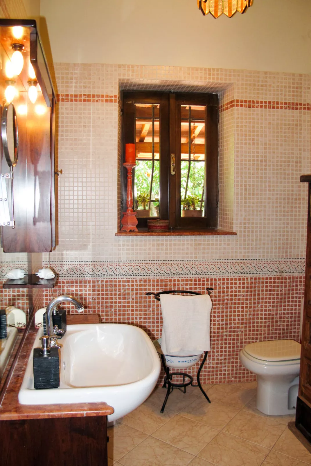 Capo Corso-Inside