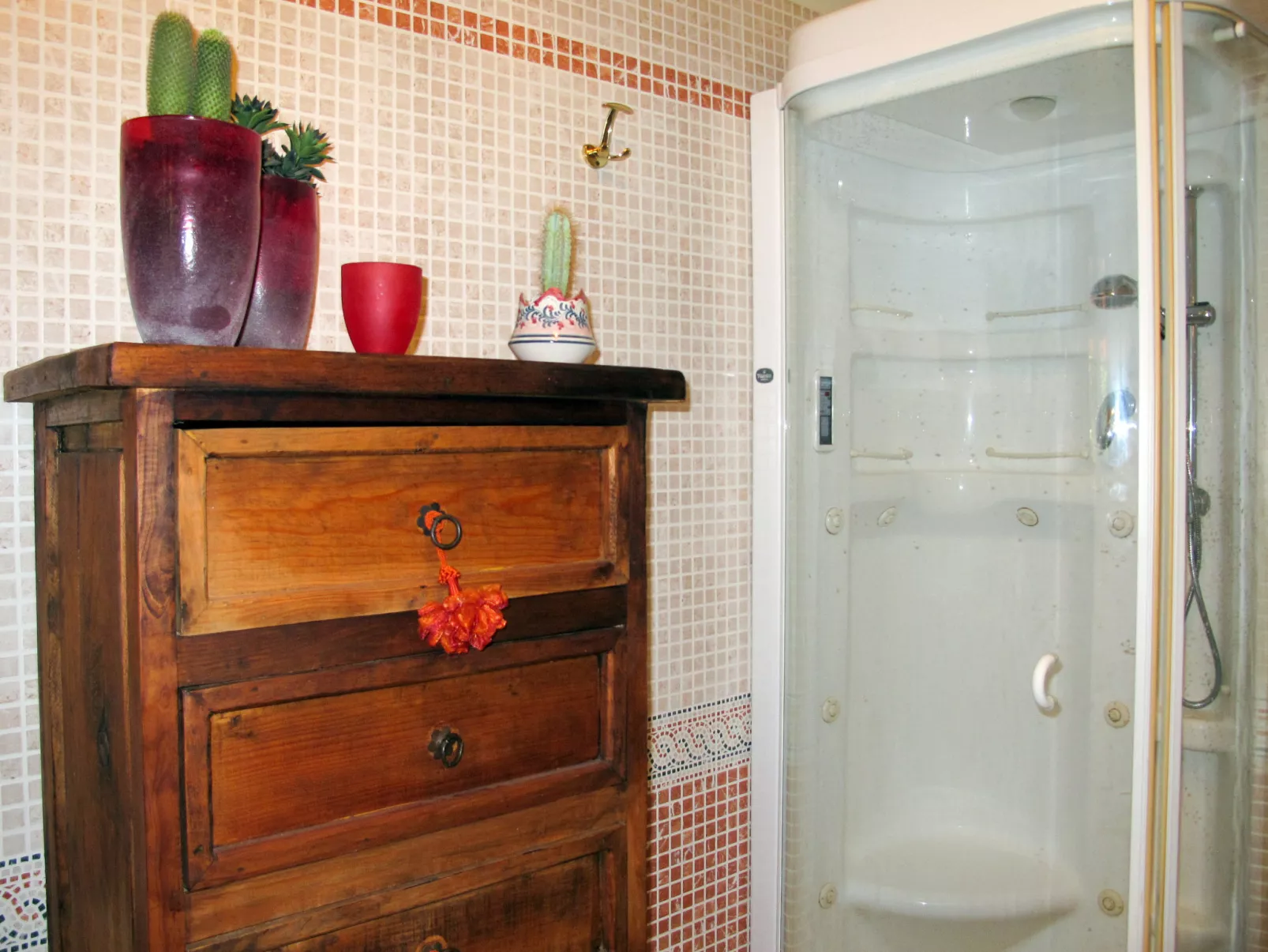 Capo Corso-Inside