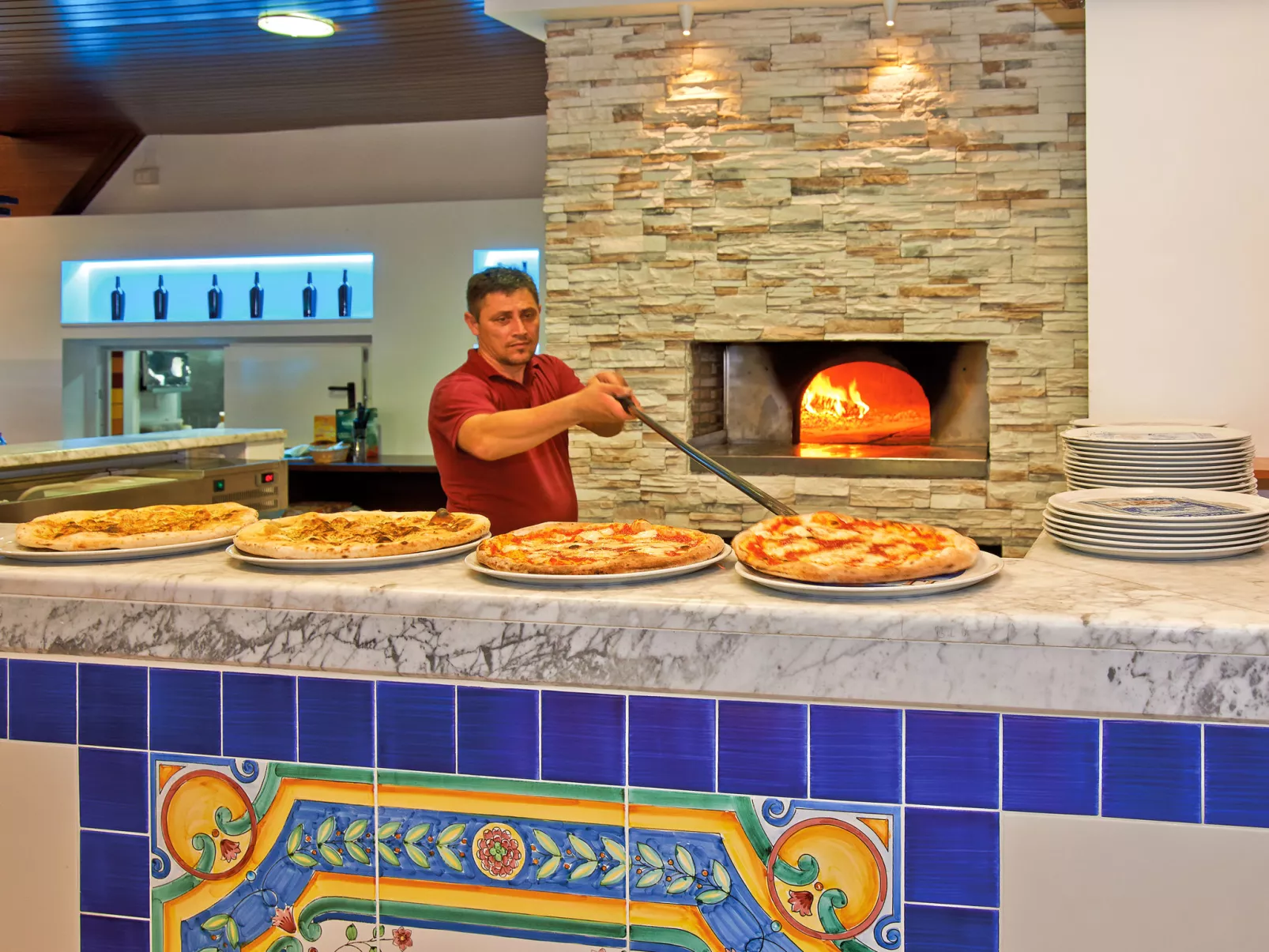 Maxi Caravan Ischia-Inside