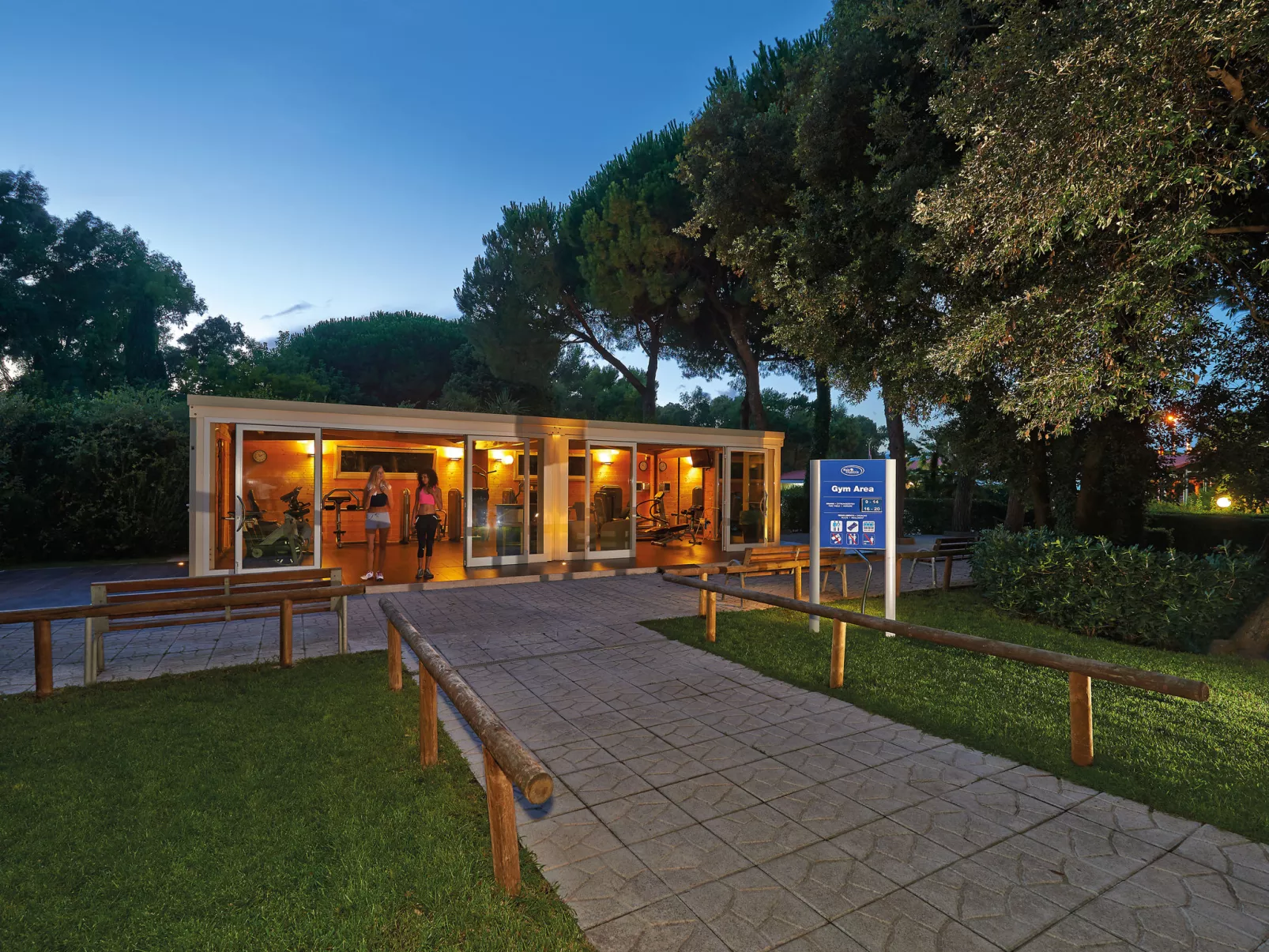 Maxi Caravan Ischia-Inside