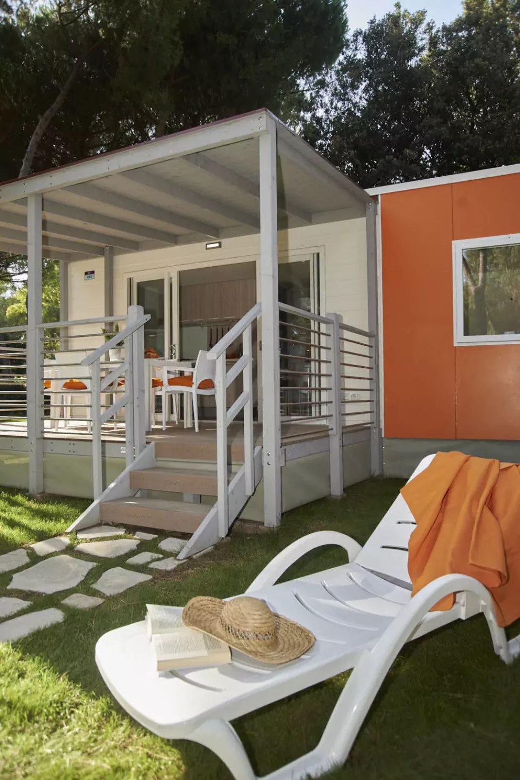 Maxi Caravan Ischia-Outside