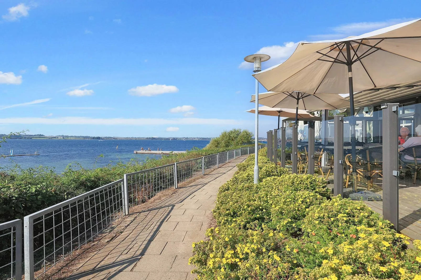 2½ room w/seaview, 1 st floor-Water view