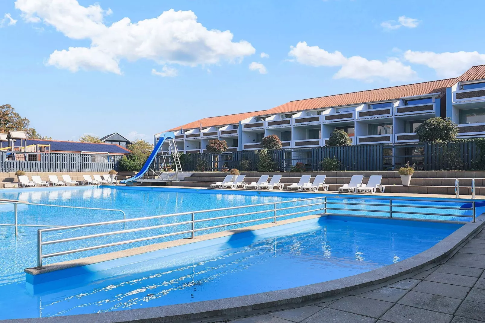 2½ room w/seaview, 1 st floor-Pool