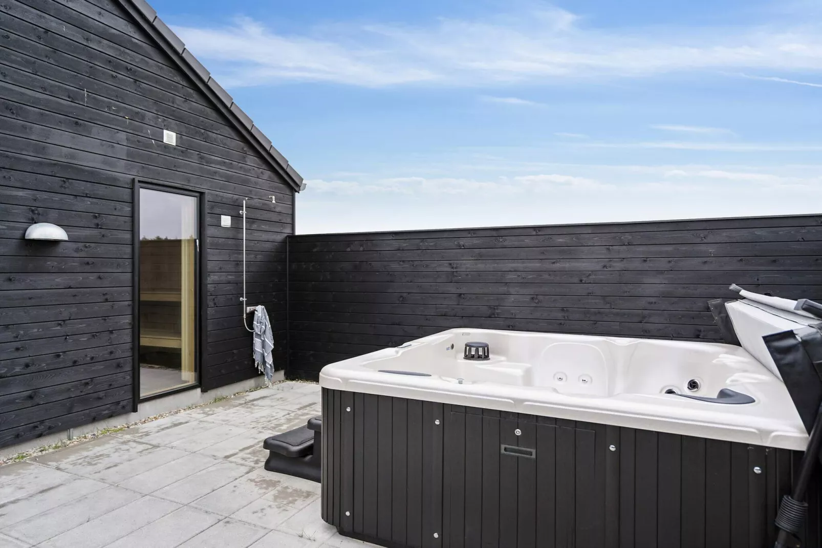 5 Sterne Ferienhaus in Vejers Strand-Spa