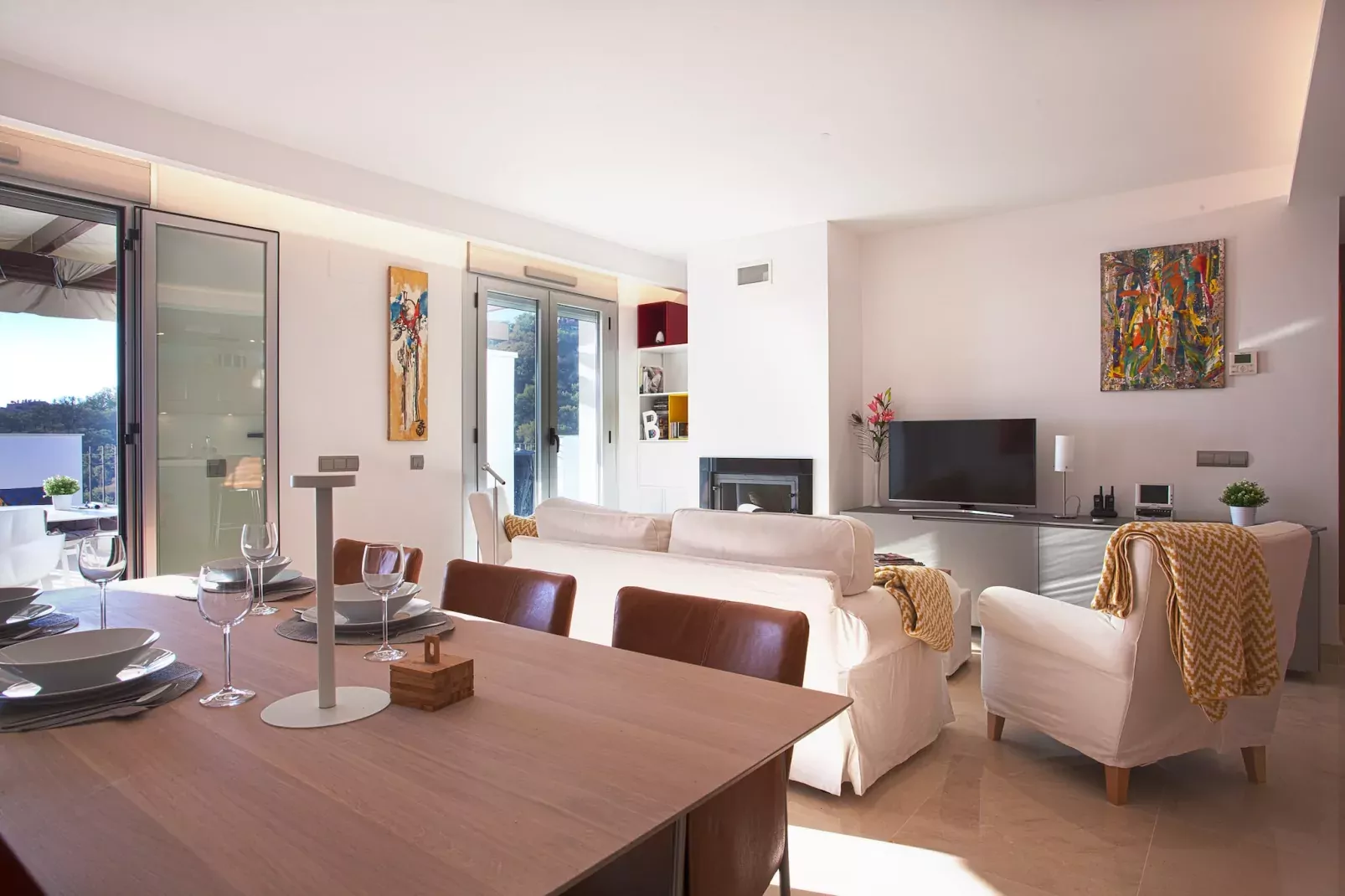 Floresta Sur 8-5-Living room