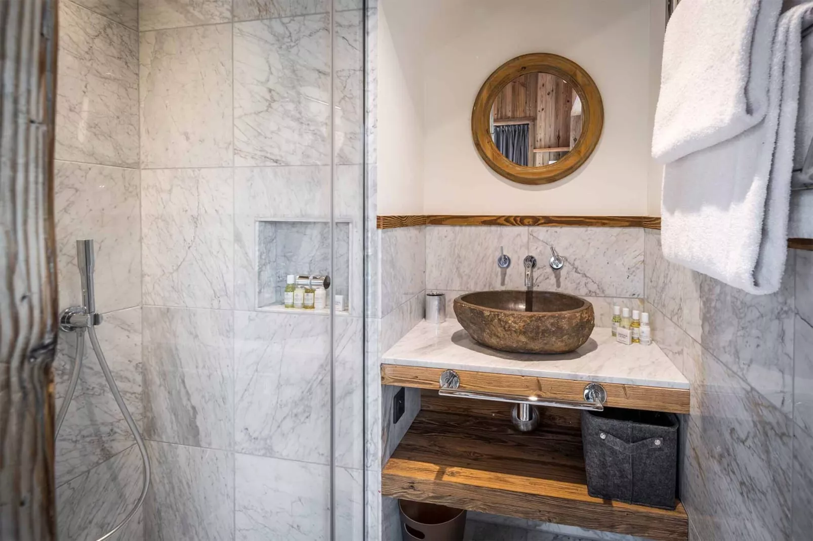 Chalet Inuit-Bathroom