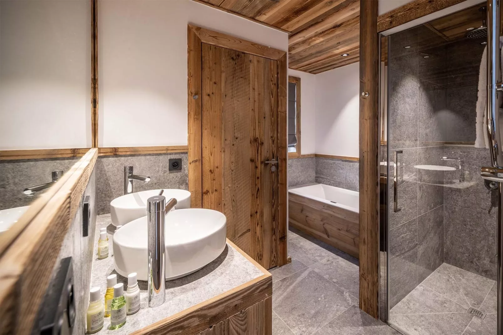 Chalet Les Sources de l'Isère-Bathroom