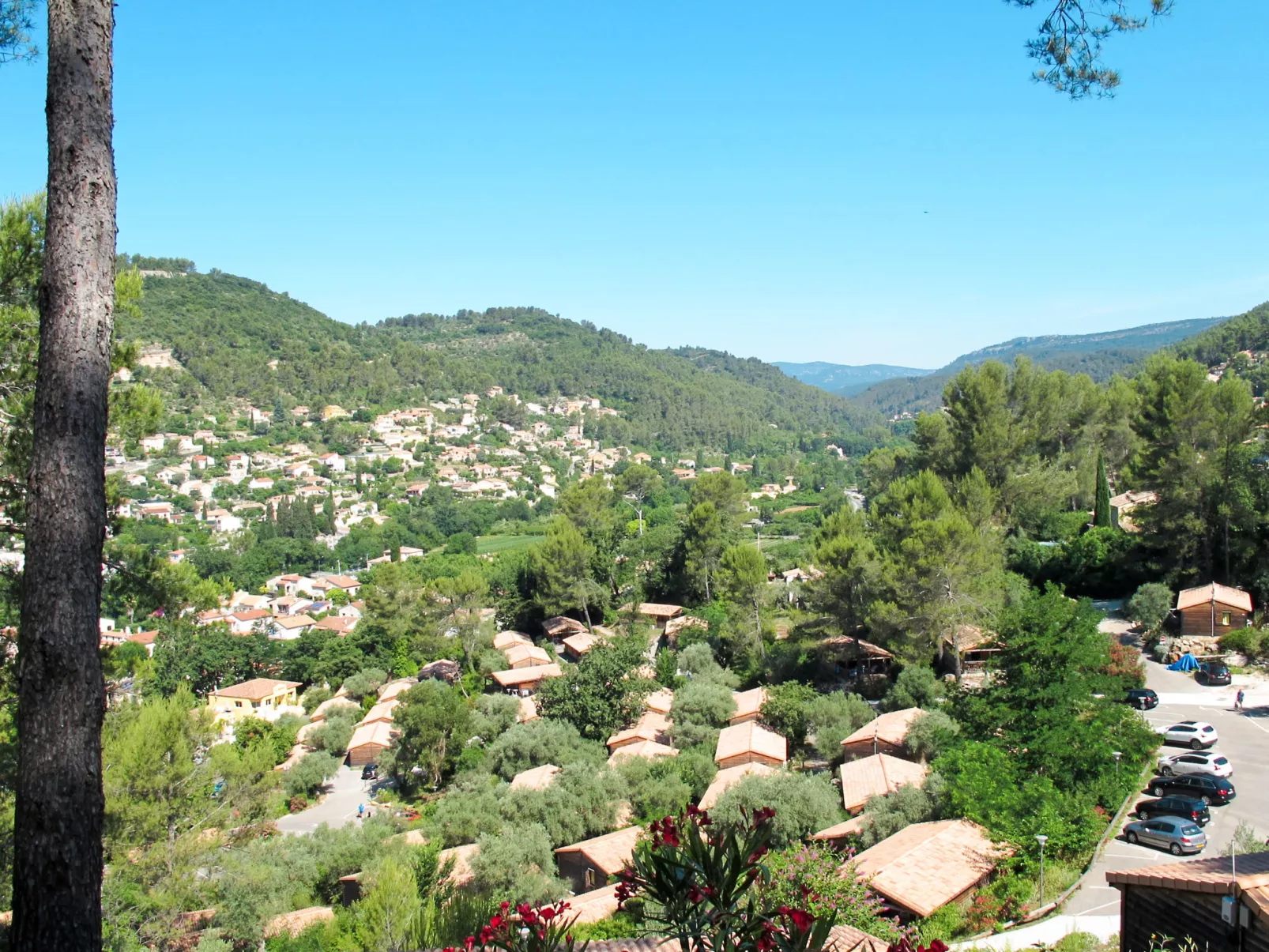 Les Cottages Varois-Outside