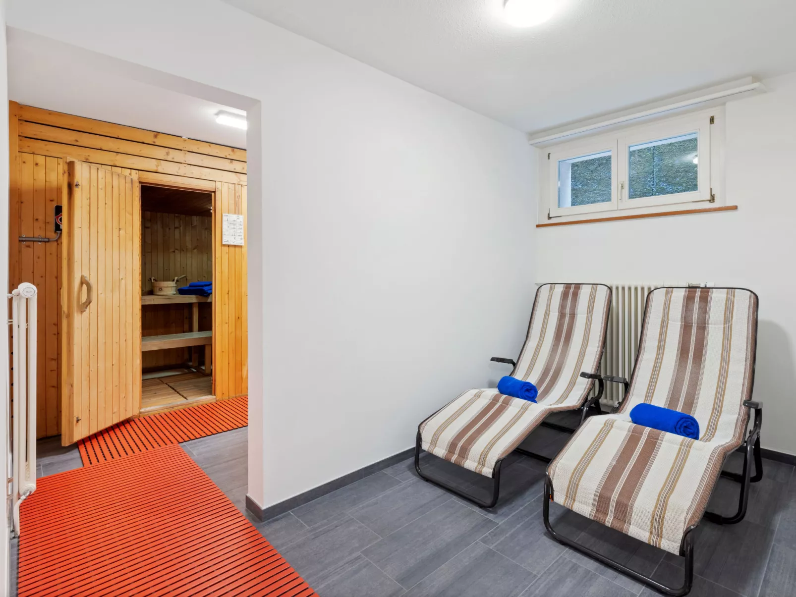Parkareal (Utoring)-Inside