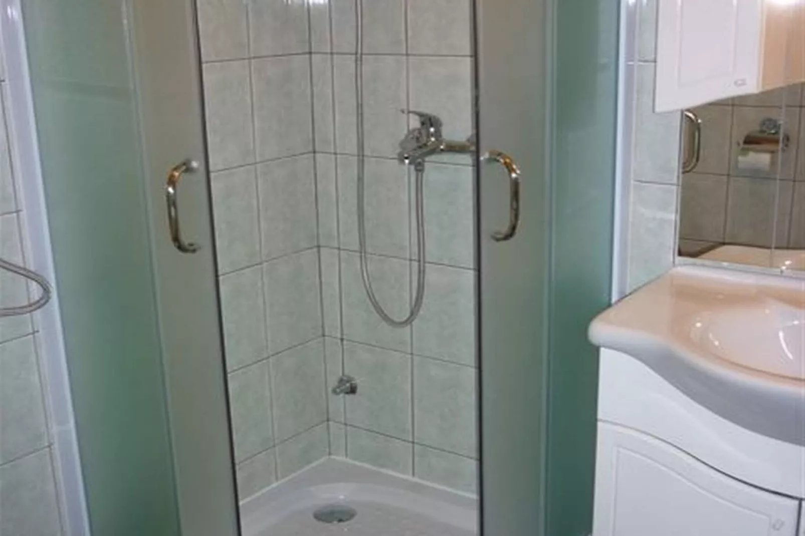 Apartment Alexandra-Bathroom