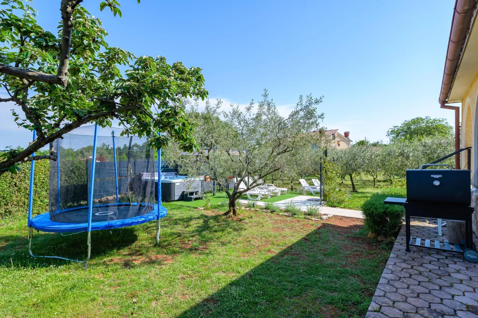 Apartment Josipa with Whirpool in Porec-Park facilities