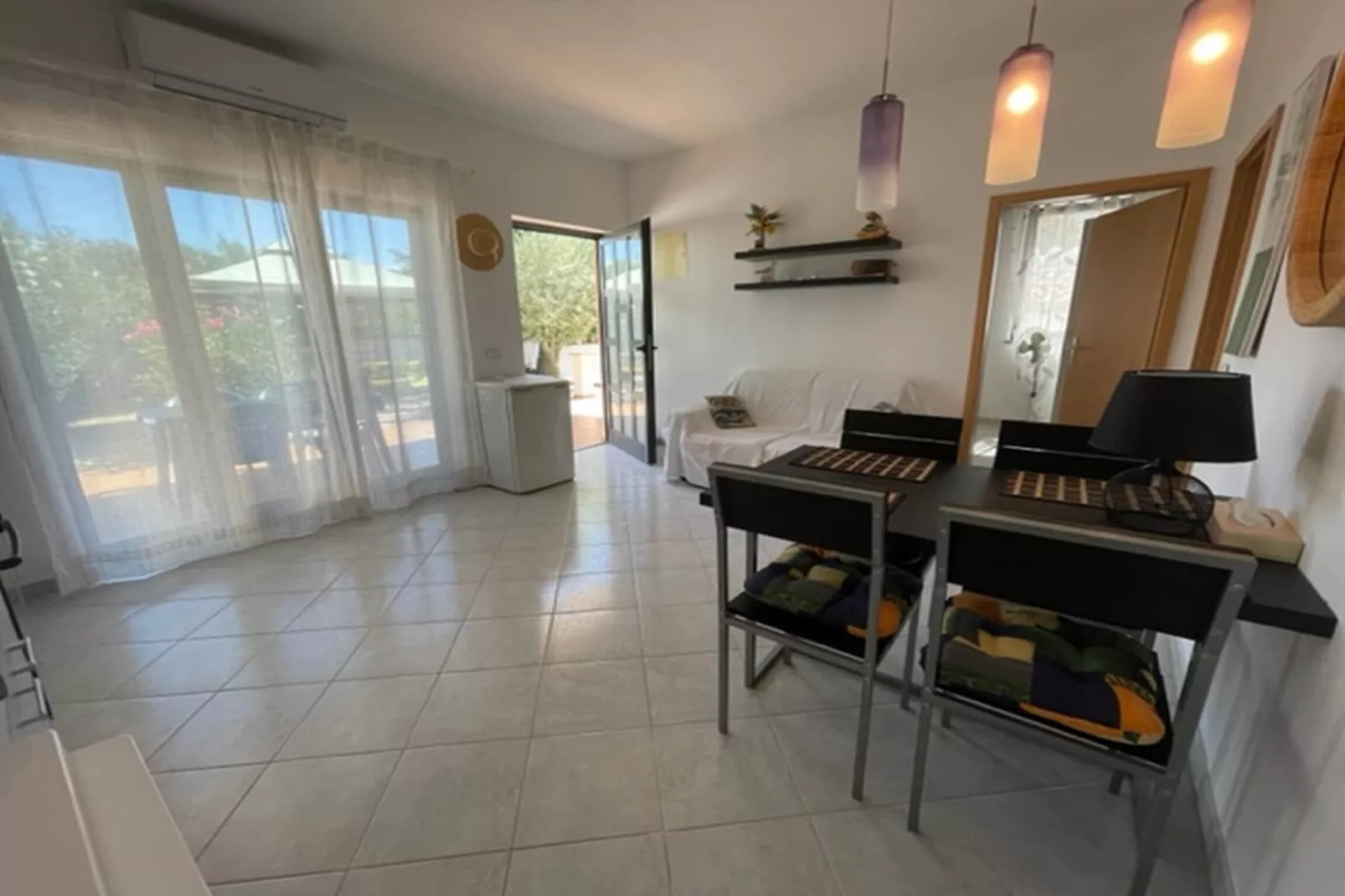 Apartment Panous 2-Dining room