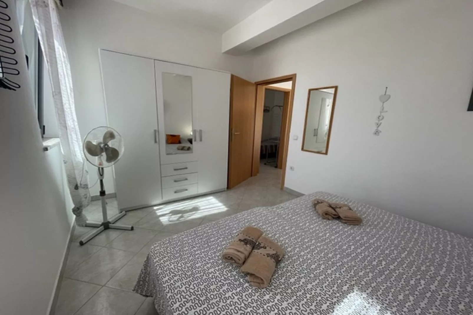 Apartment Panous 2-Bedroom