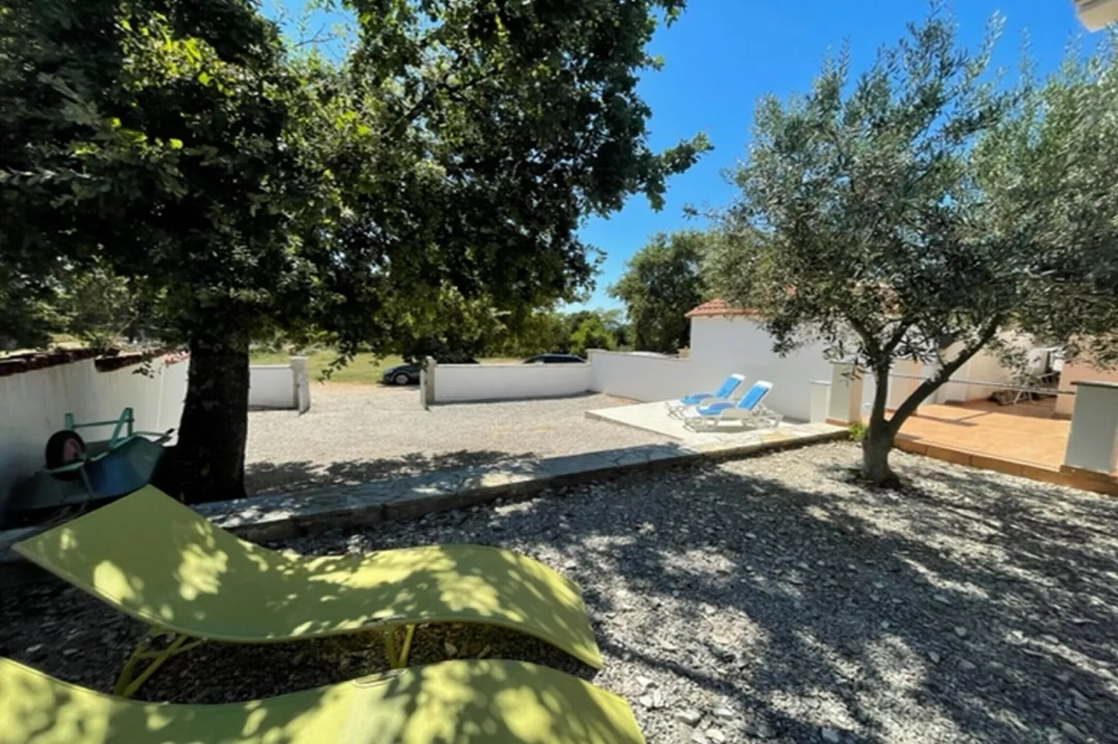 Apartment Panous 2-Facilities