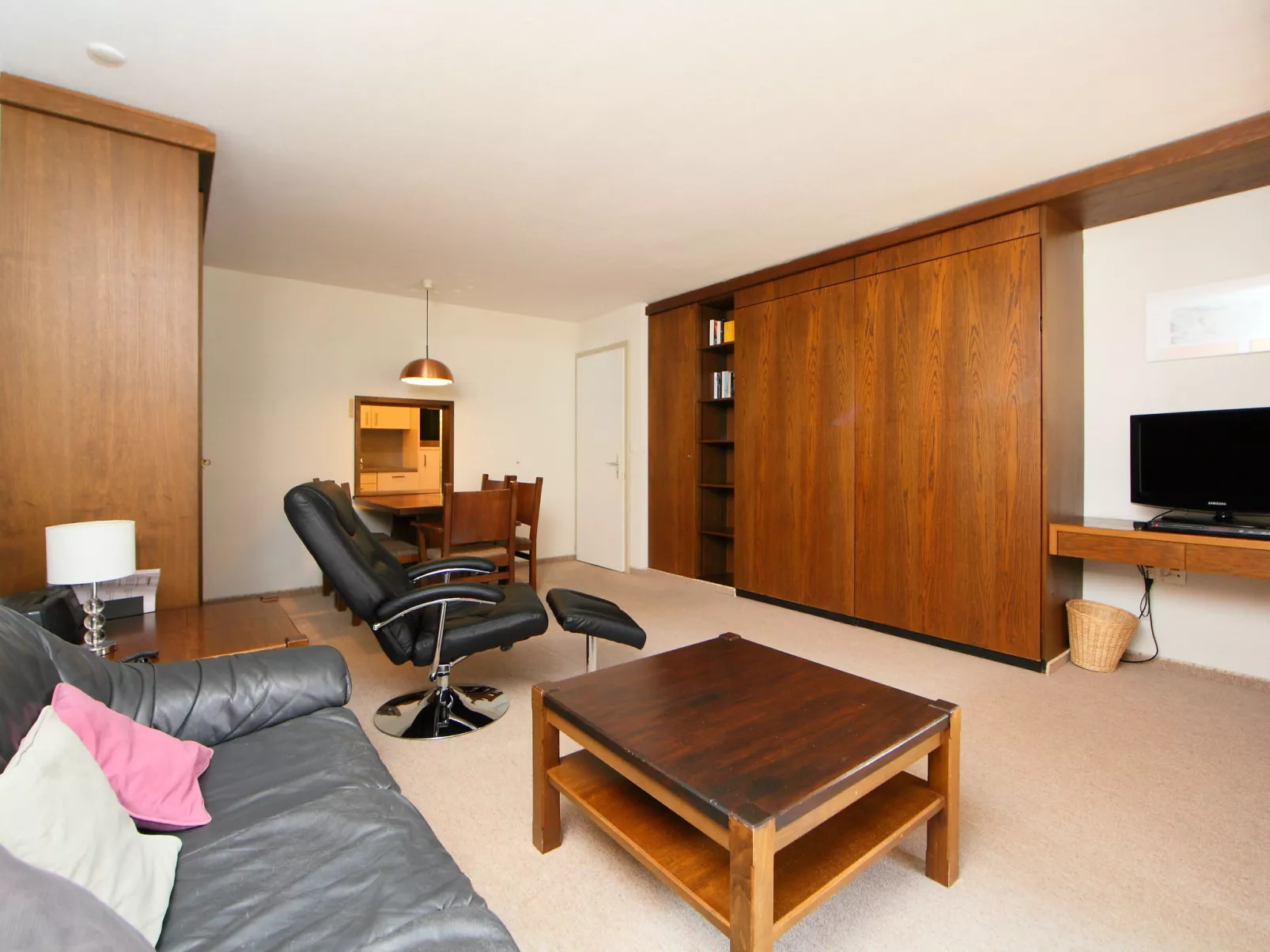 Ringstrasse Apt 314 - Inside
