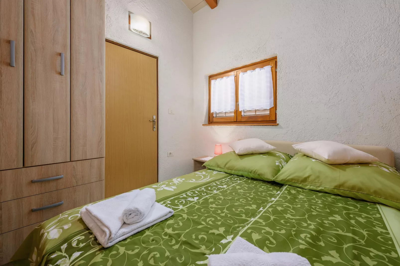 Apartment Milena- Visnjan with pool-Bedroom