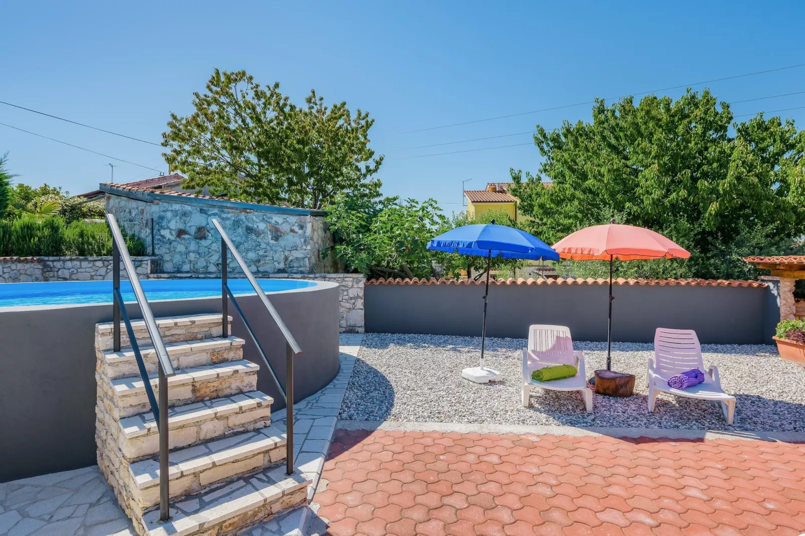 Apartment Milena- Visnjan with pool-Terrace balcony