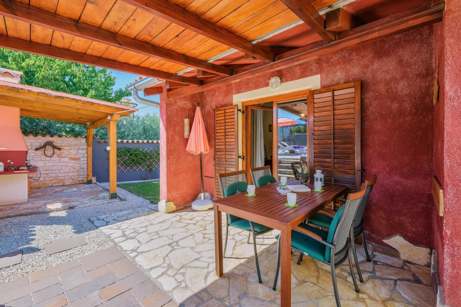 Apartment Milena- Visnjan with pool-Terrace balcony