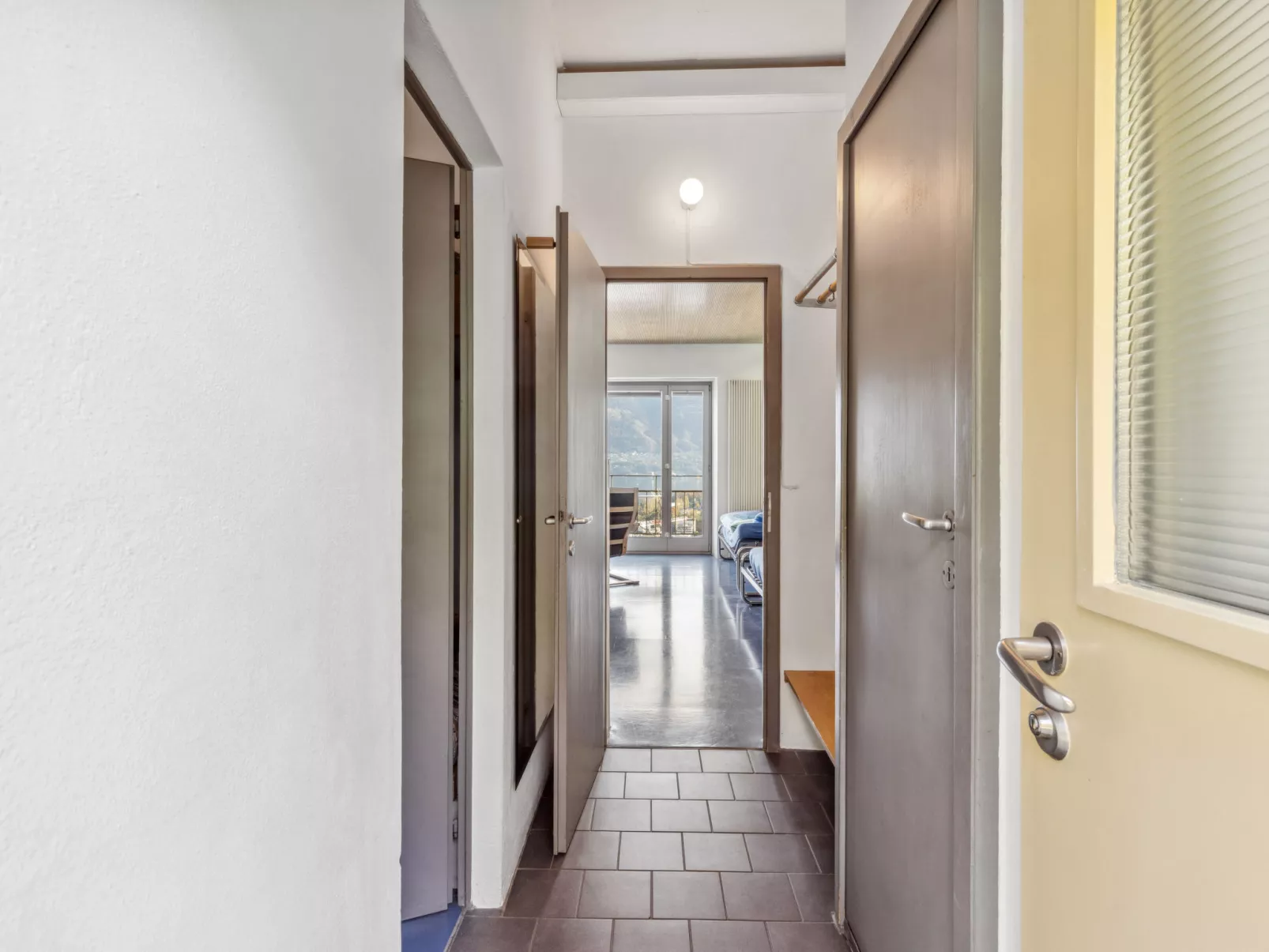 Egner- Apt.Caretta-Inside