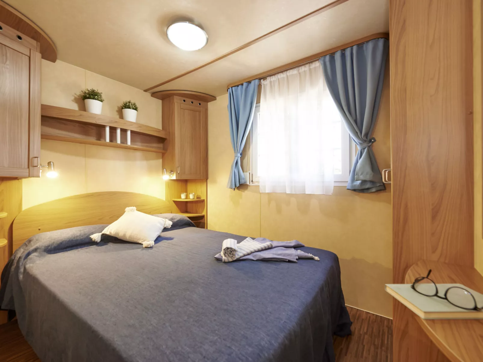 Maxi Caravan Comfort-Inside