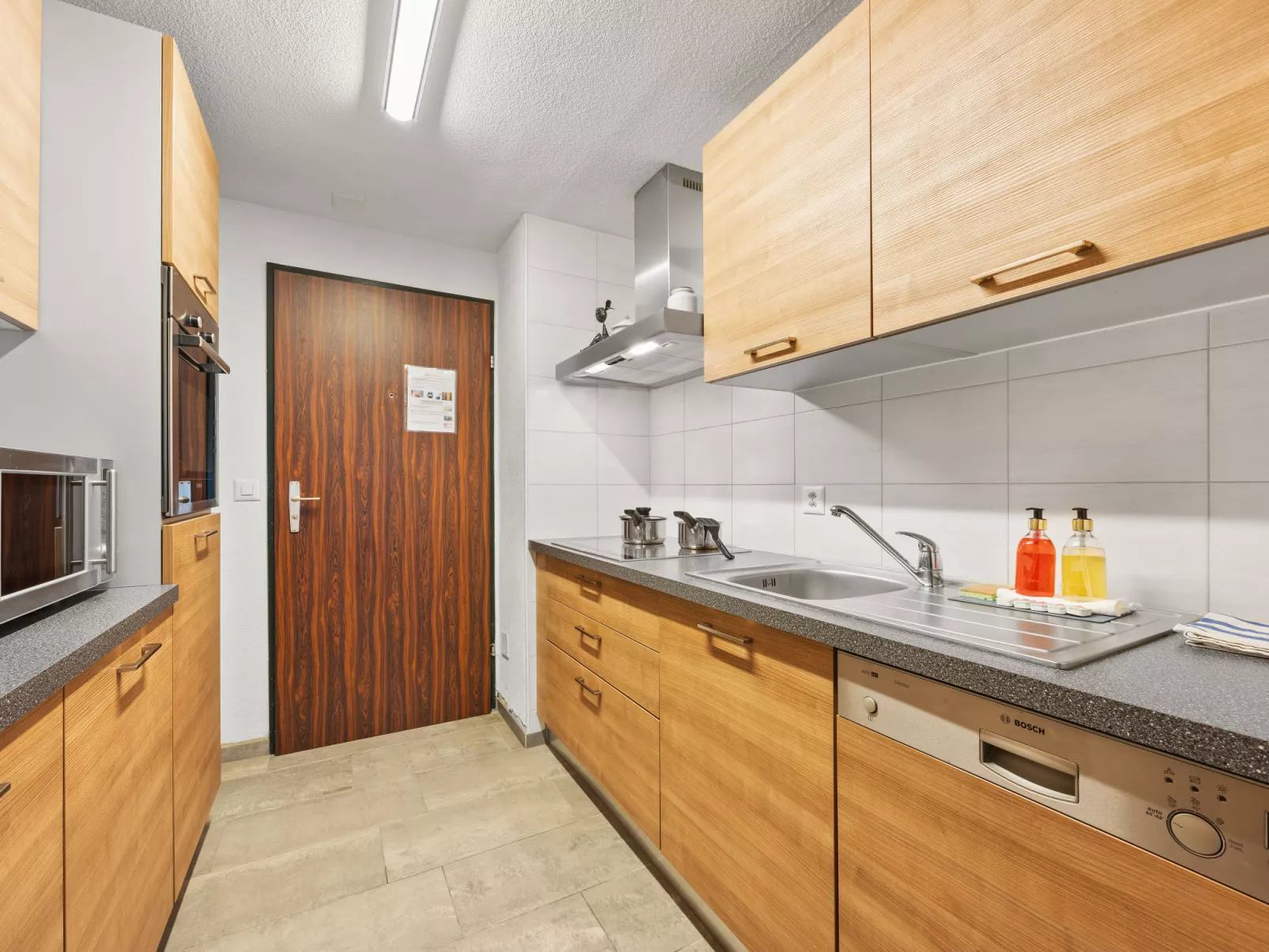 Residence A-Inside
