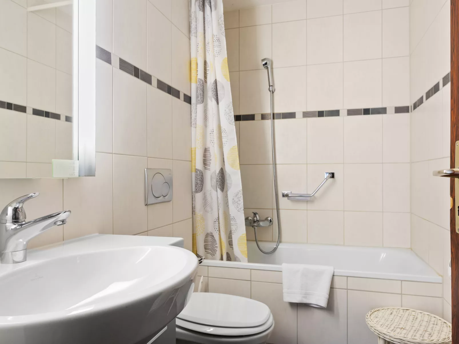 Residence A-Inside