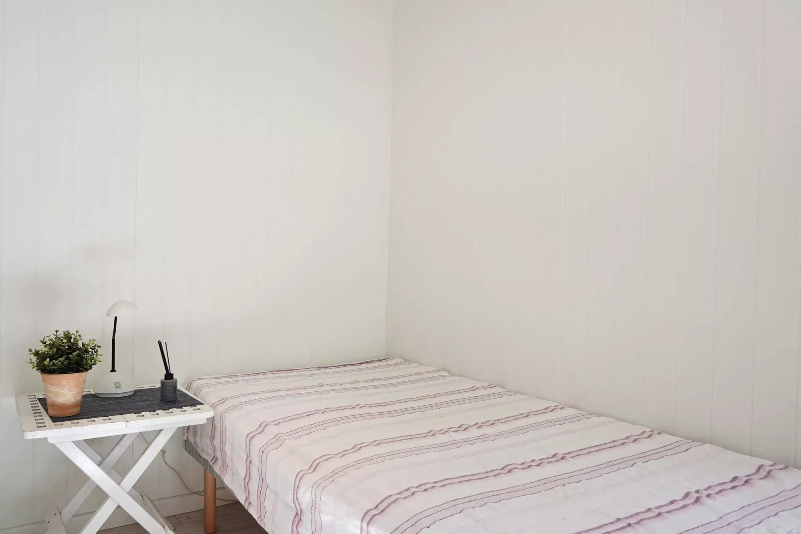 Maison de vacances pour 5 a Aakirkeby-Intérieur