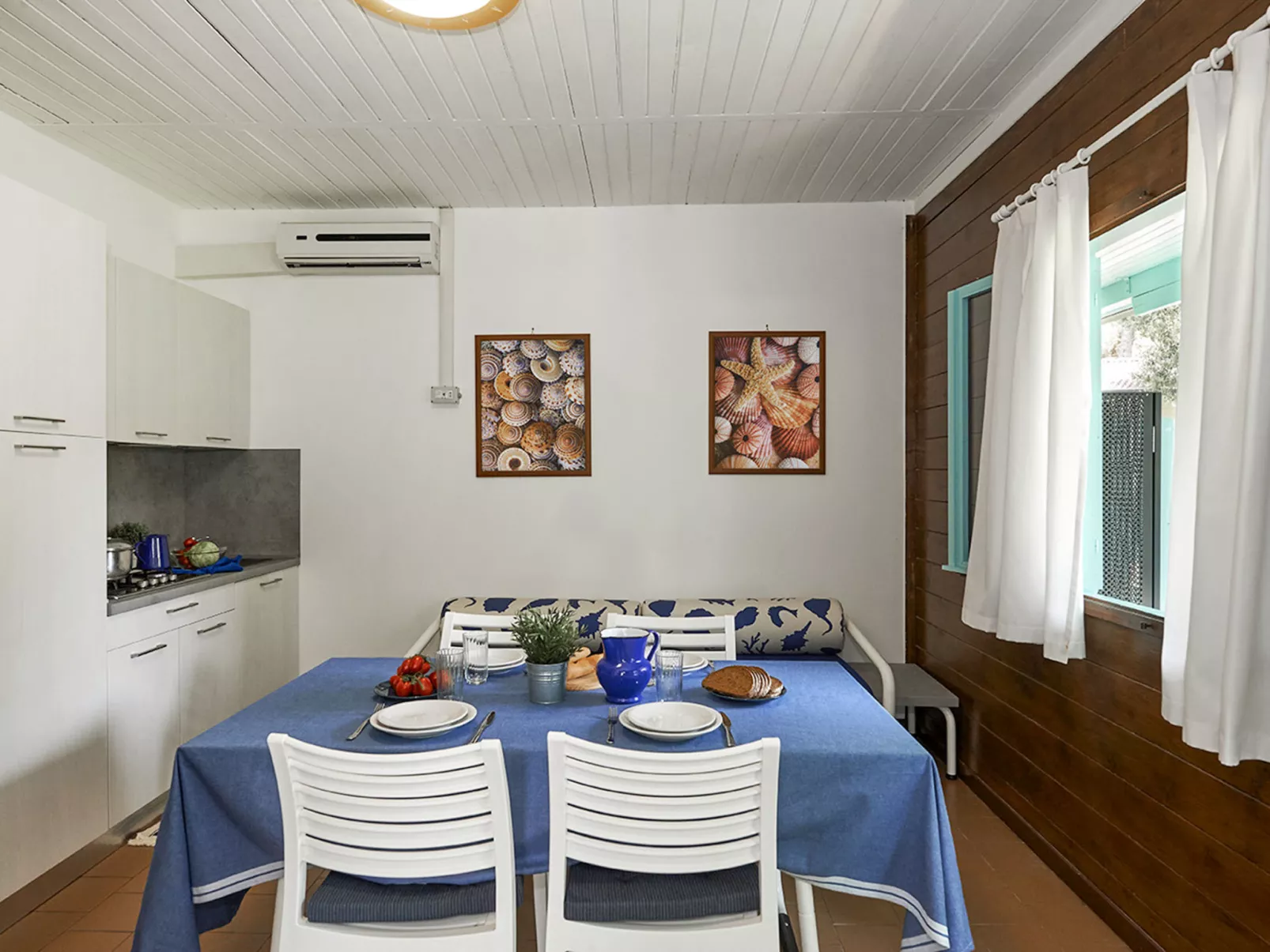 Bungalow in legno-Dedans