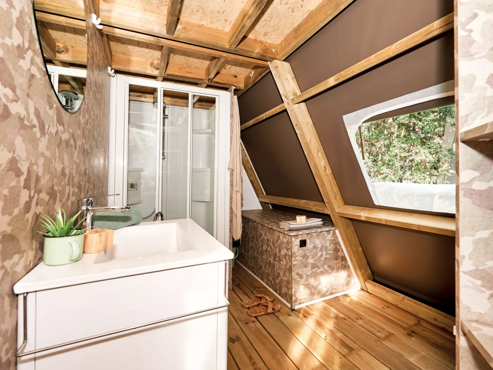 Luxury Tent-Inside