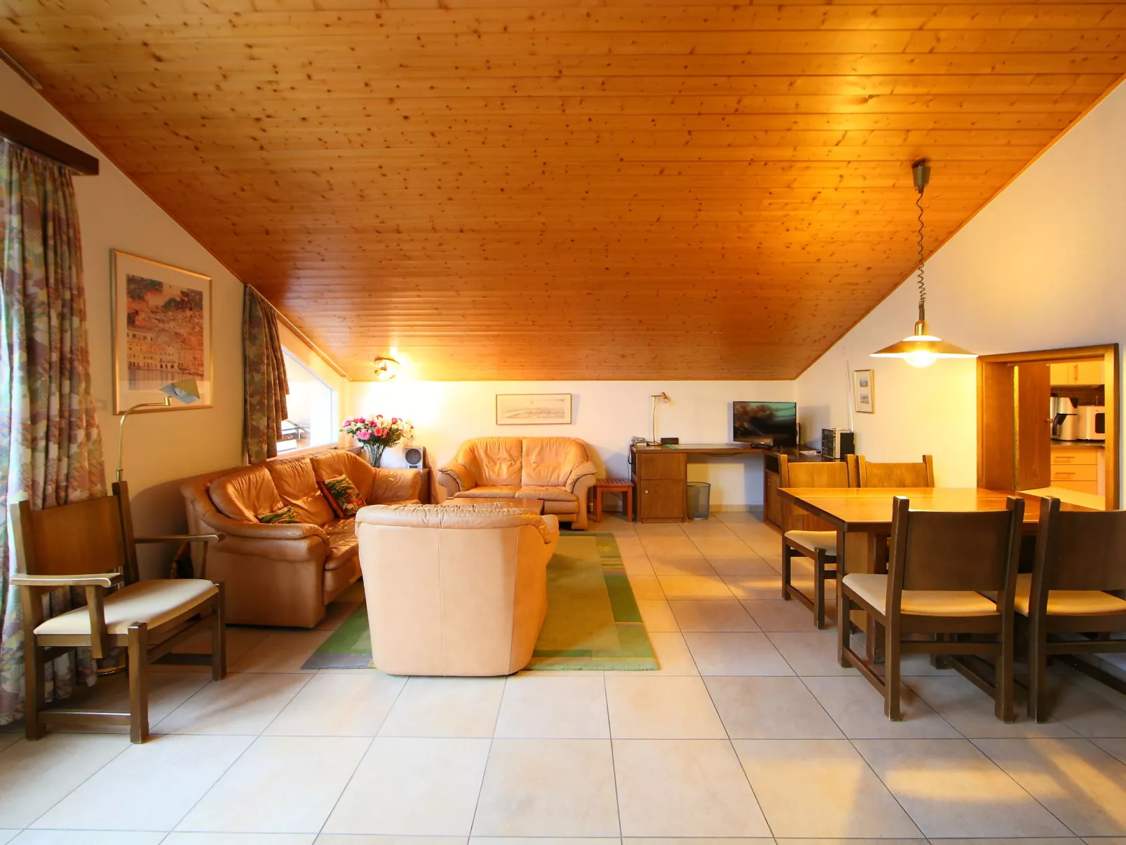Ringstrasse (Utoring)-Inside