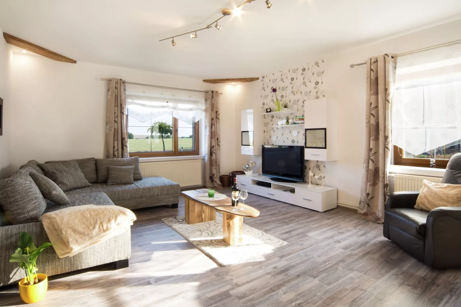 Opperode-Living room