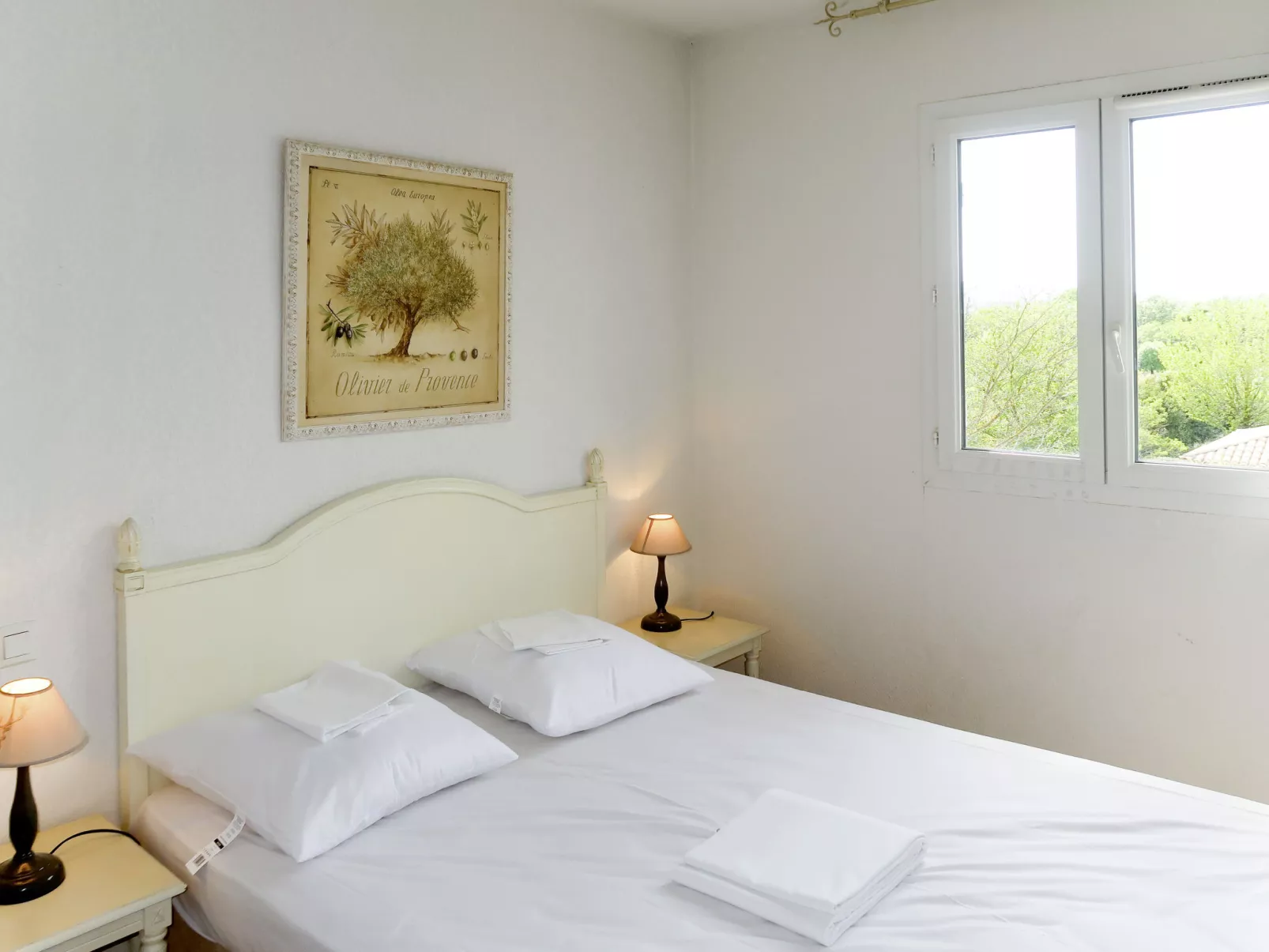 Les Bastides des Chaumettes-Inside