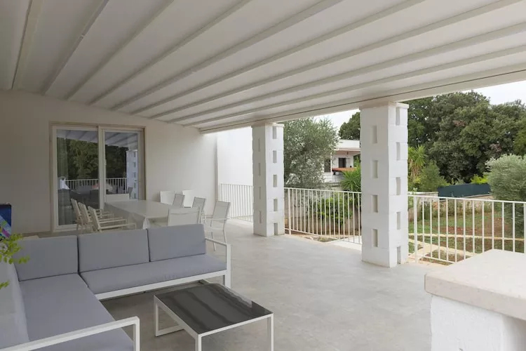 Villa dei Monti in Cisternino-Terrace balcony