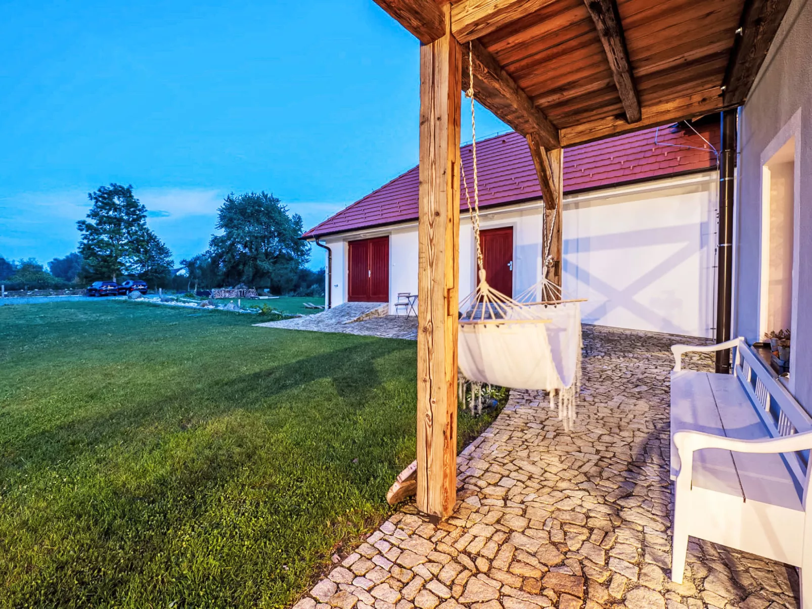 Maňava-Inside
