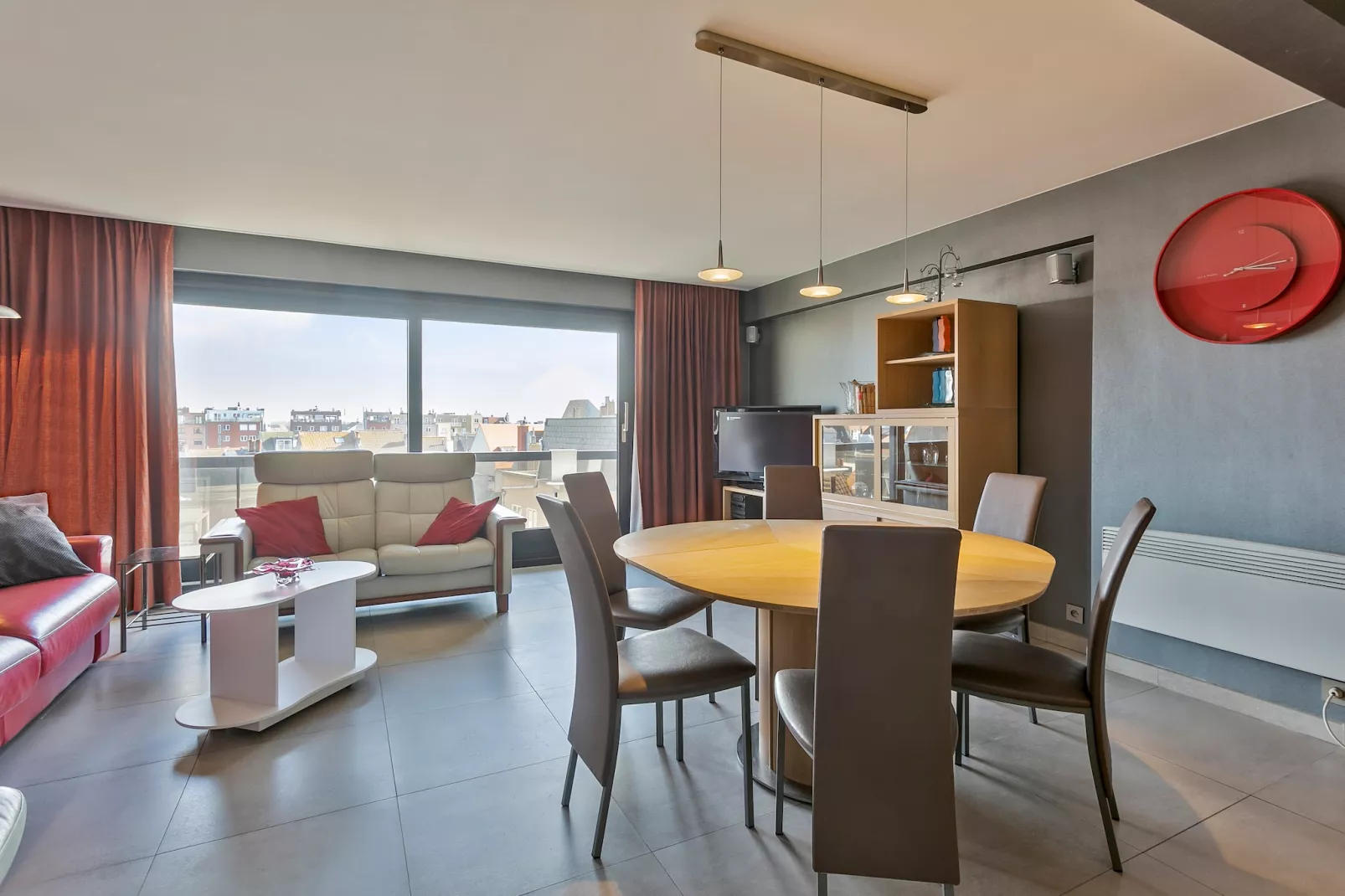 Apartment with 4 rooms and terrace-Image-tags.