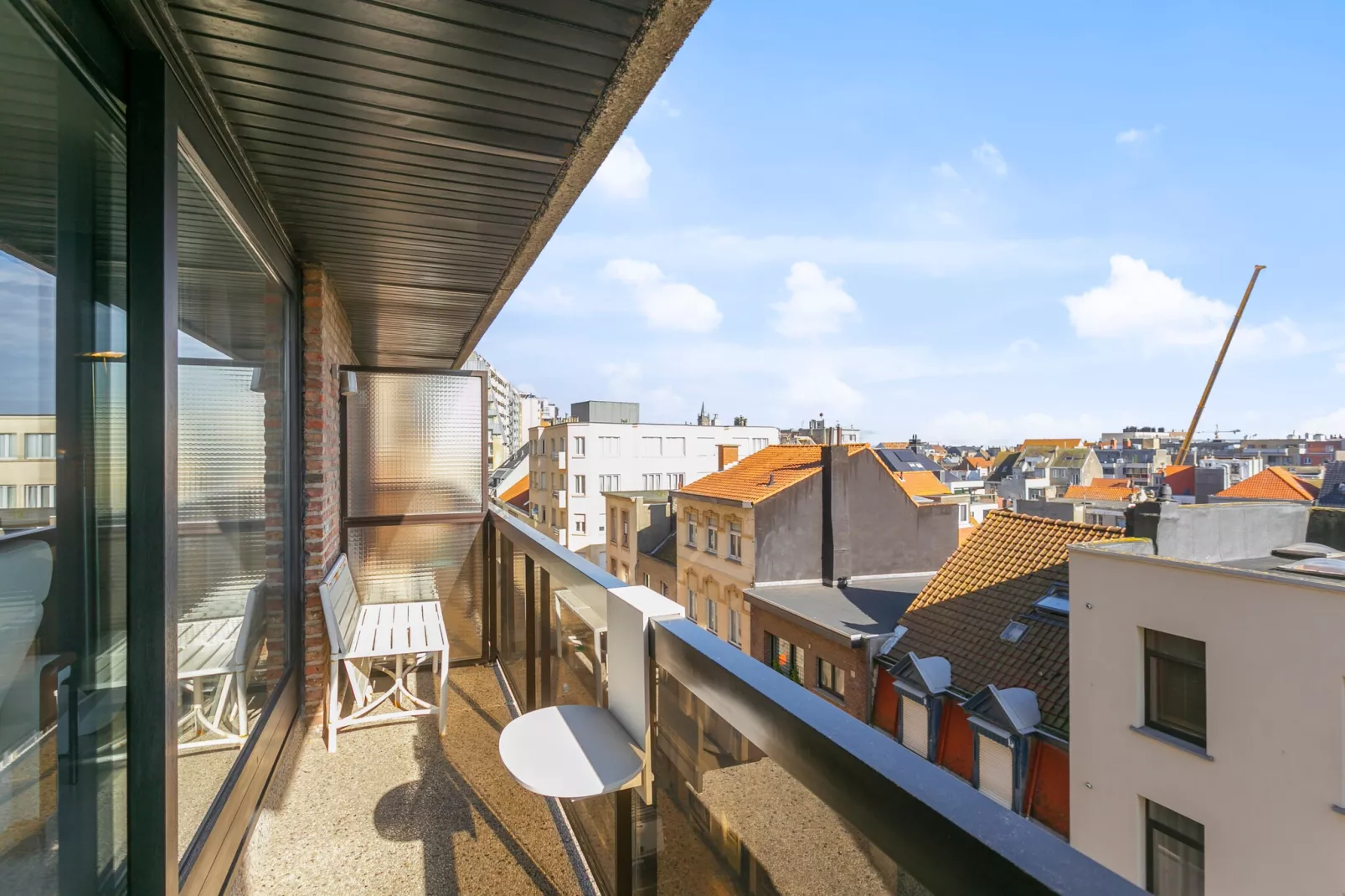 Apartment with 4 rooms and terrace-Image-tags.