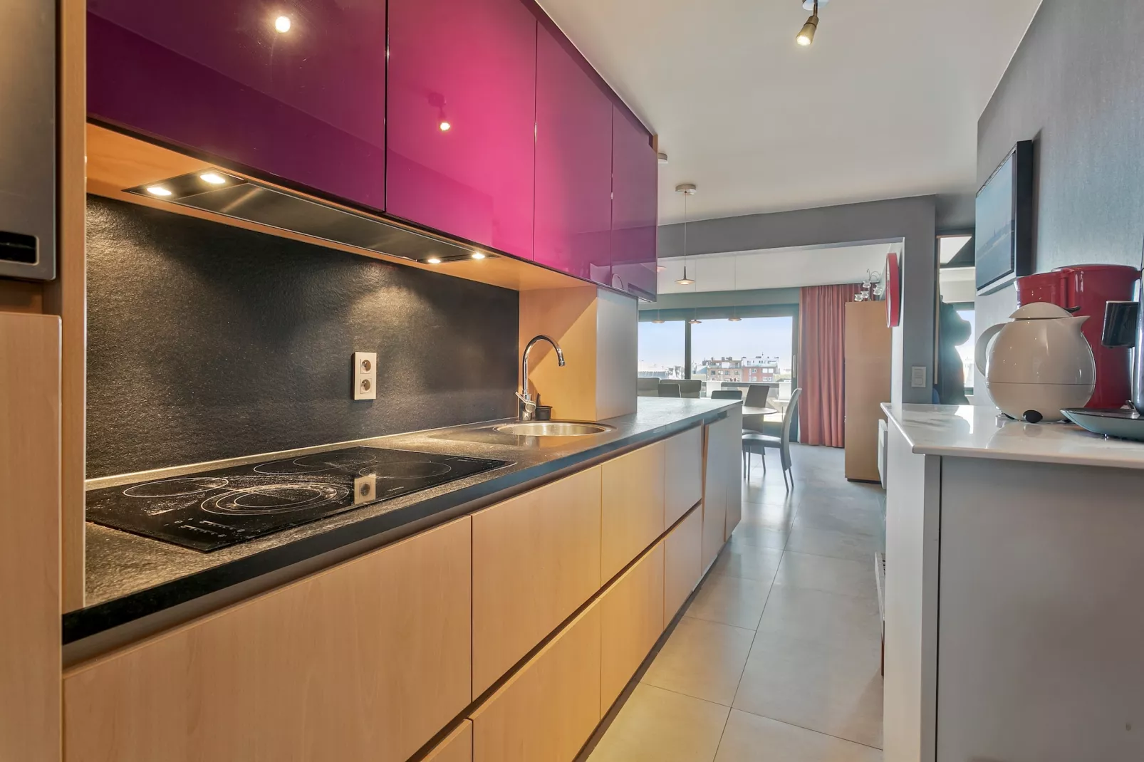 Apartment with 4 rooms and terrace-Image-tags.