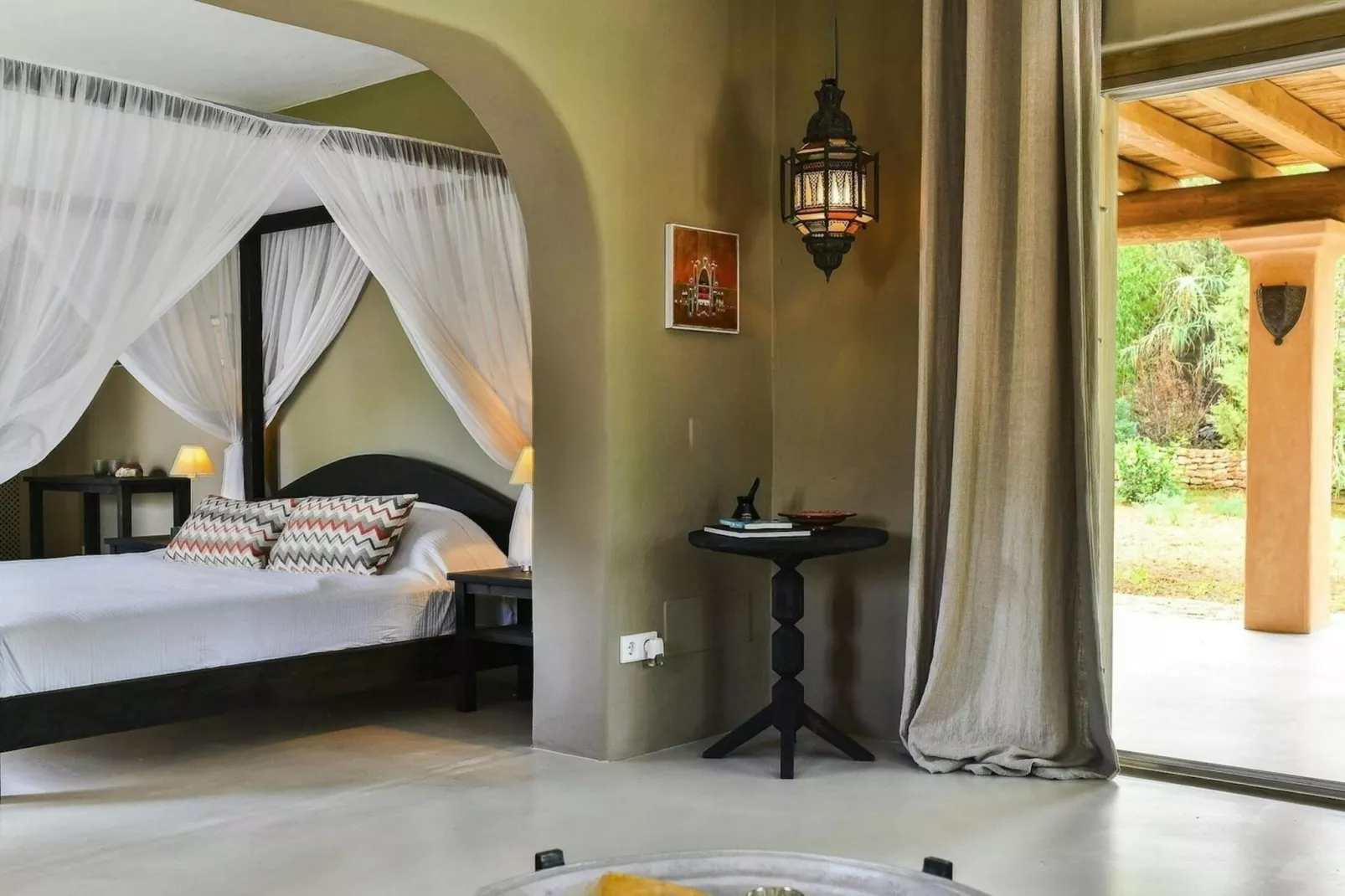 Can Moya-Bedroom